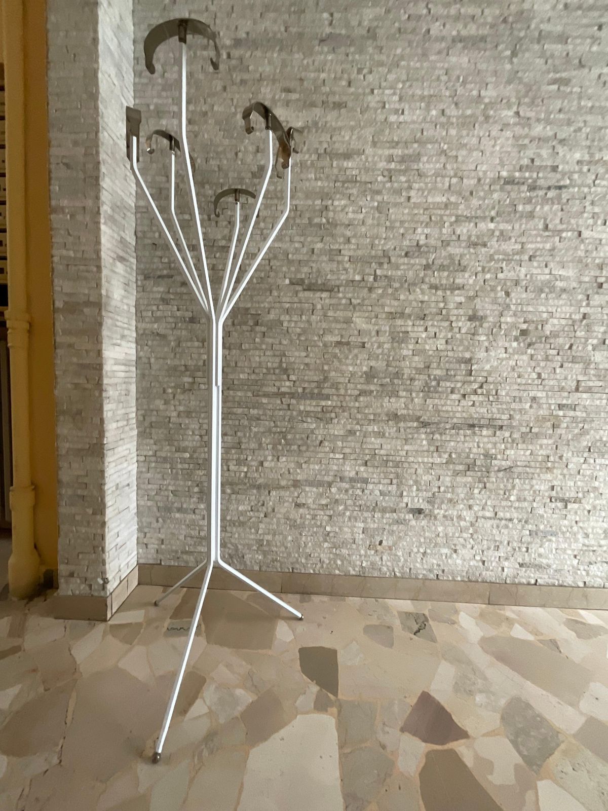 Bbpr   Appendiabiti Modello Erato   Produzione Artemide   Italia 1960 photo Furniture