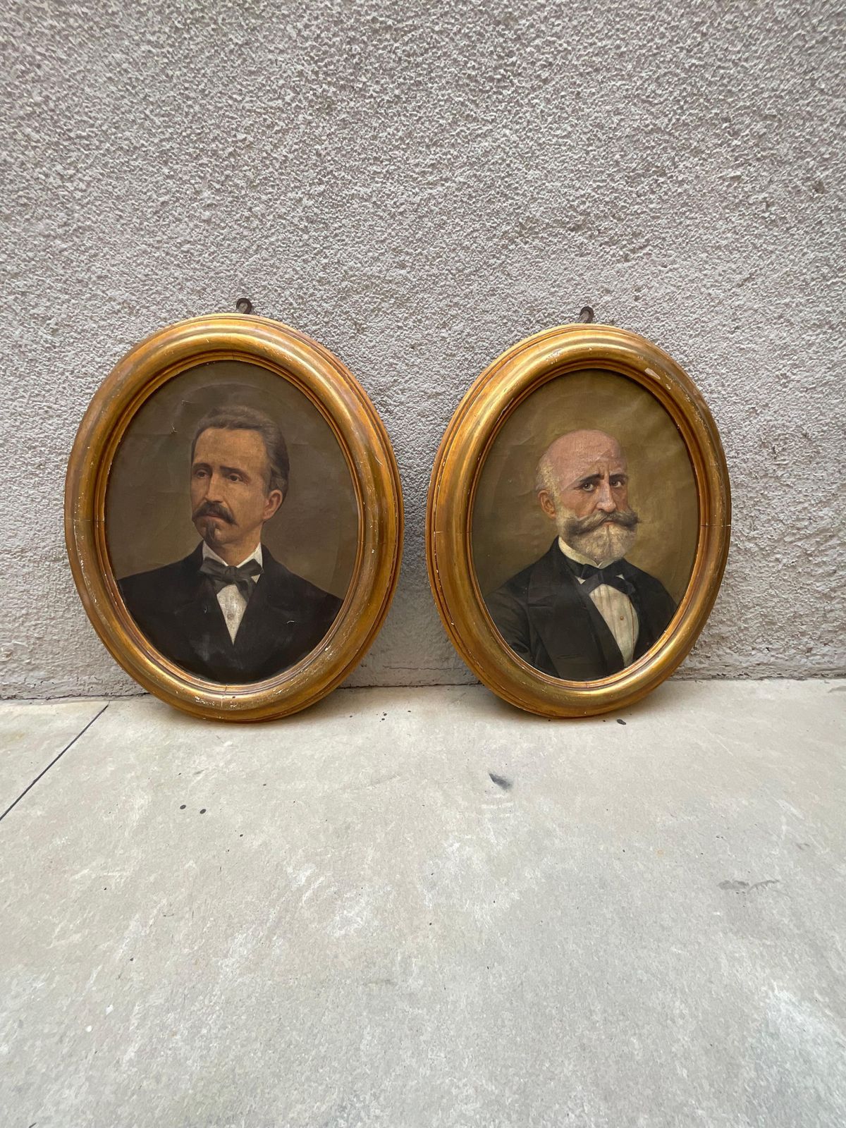 Oil On Canvas Depicting Gentleman   Gold Leaf Wood Frame   Italy 1910. photo vintage
