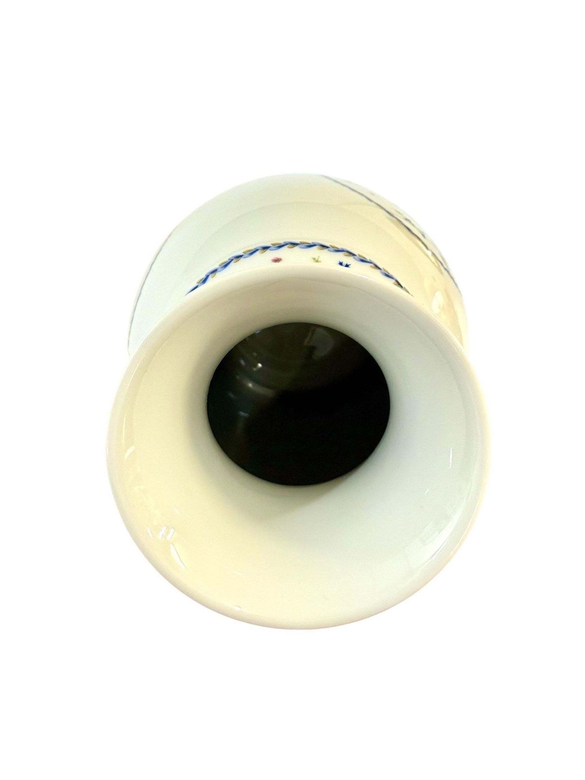 Limoges Porcelain Vase, Comte D'artois Bleu Pattern, 18th Century Design photo vinterior