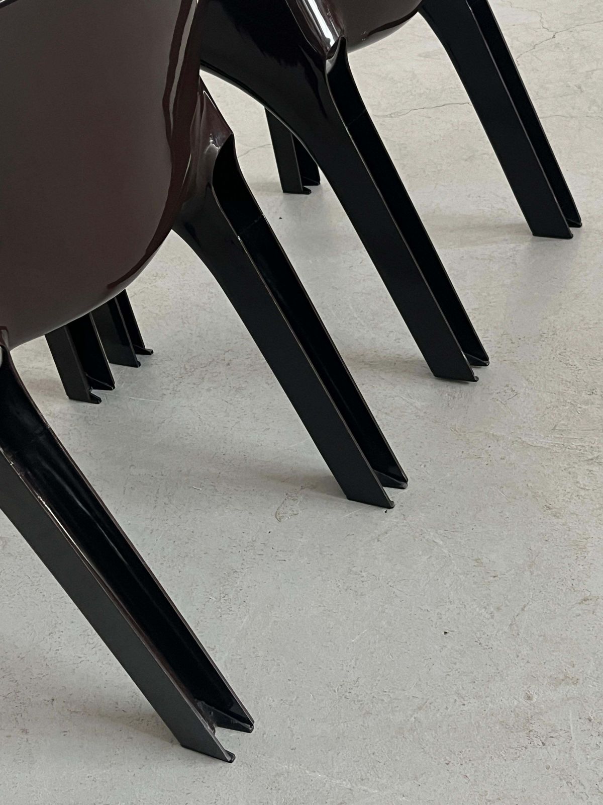 photo furniture 1 Of 4 Dark Brown 'Gaudi' Chairs, Vico Magistretti For Artemide, Early Model
