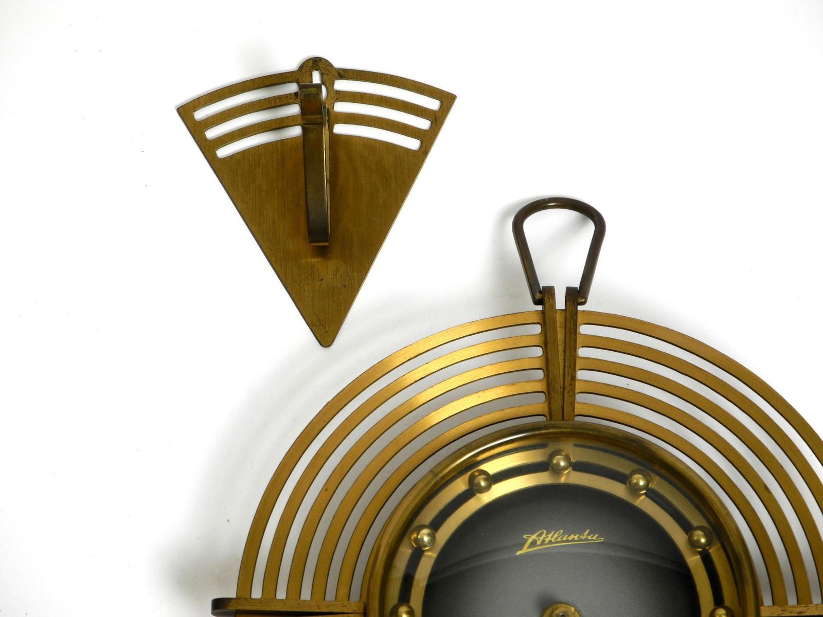 photo vintage Beautiful Mid Century Atlanta Wall Clock Battery Operated And Made Of Brass