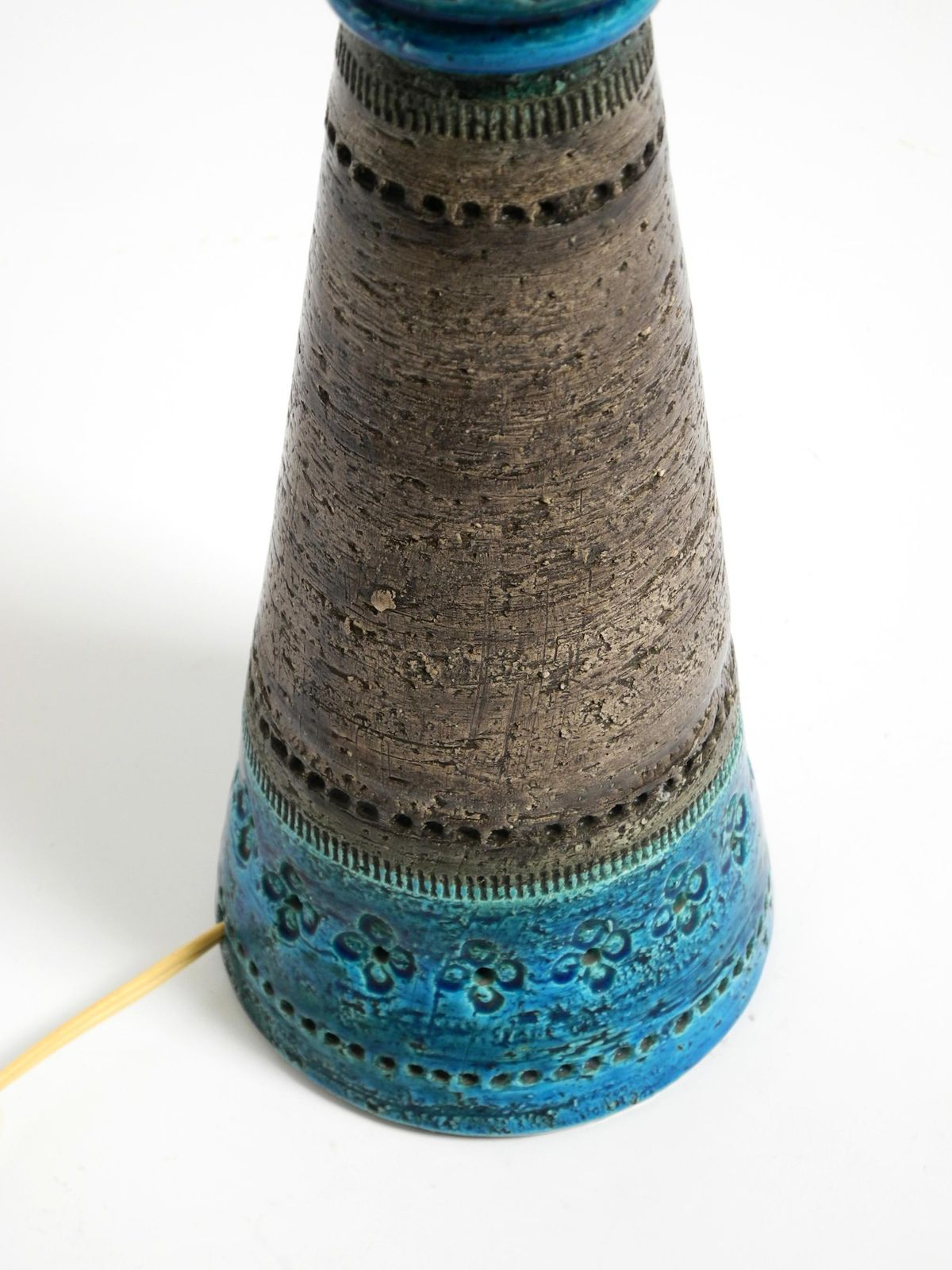 Beautiful 1960s Rimini Blue Ceramic Table Lamp By Aldo Londi For Bitossi Italy photo buy