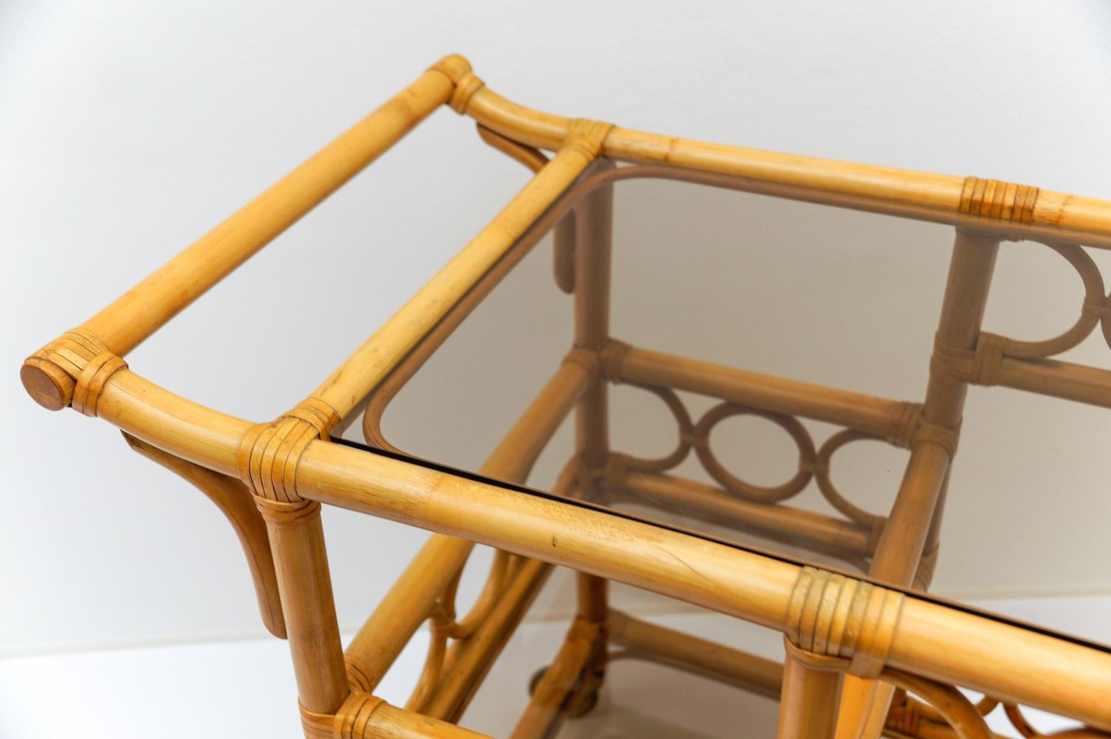 photo vintage Bamboo And Smoked Glass Bar Cart Serving Trolley With Bottle Holder, 1950s Italy