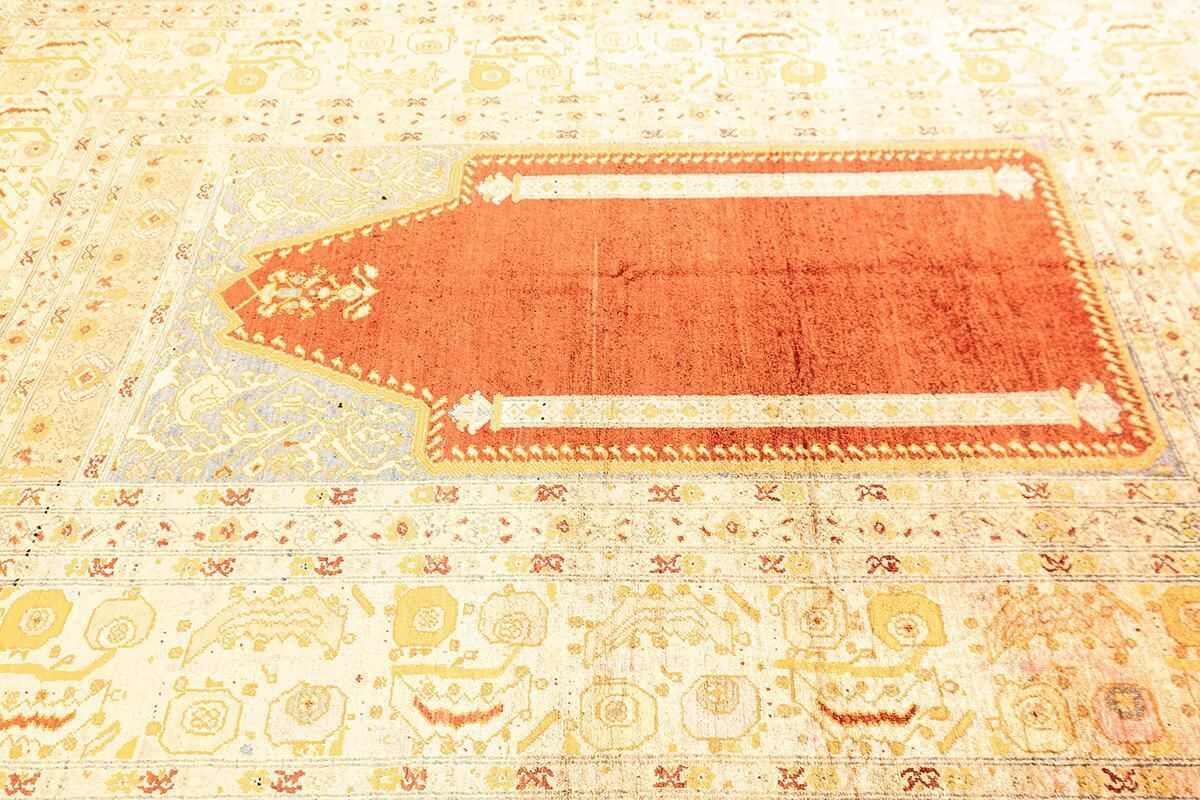 Turkish Rug Ghiordes photo for sale
