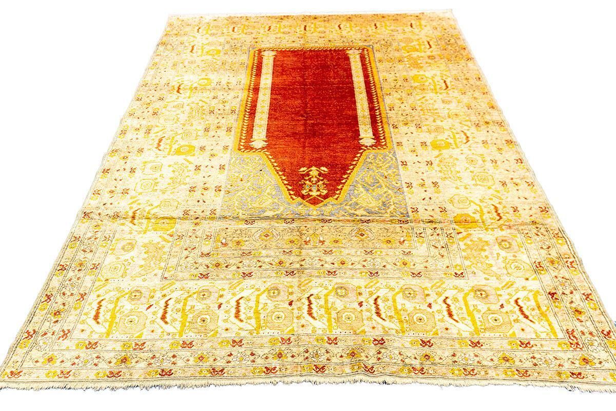 Turkish Rug Ghiordes photo Textiles