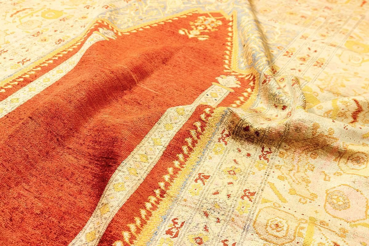 Textiles Turkish Rug Ghiordes photo