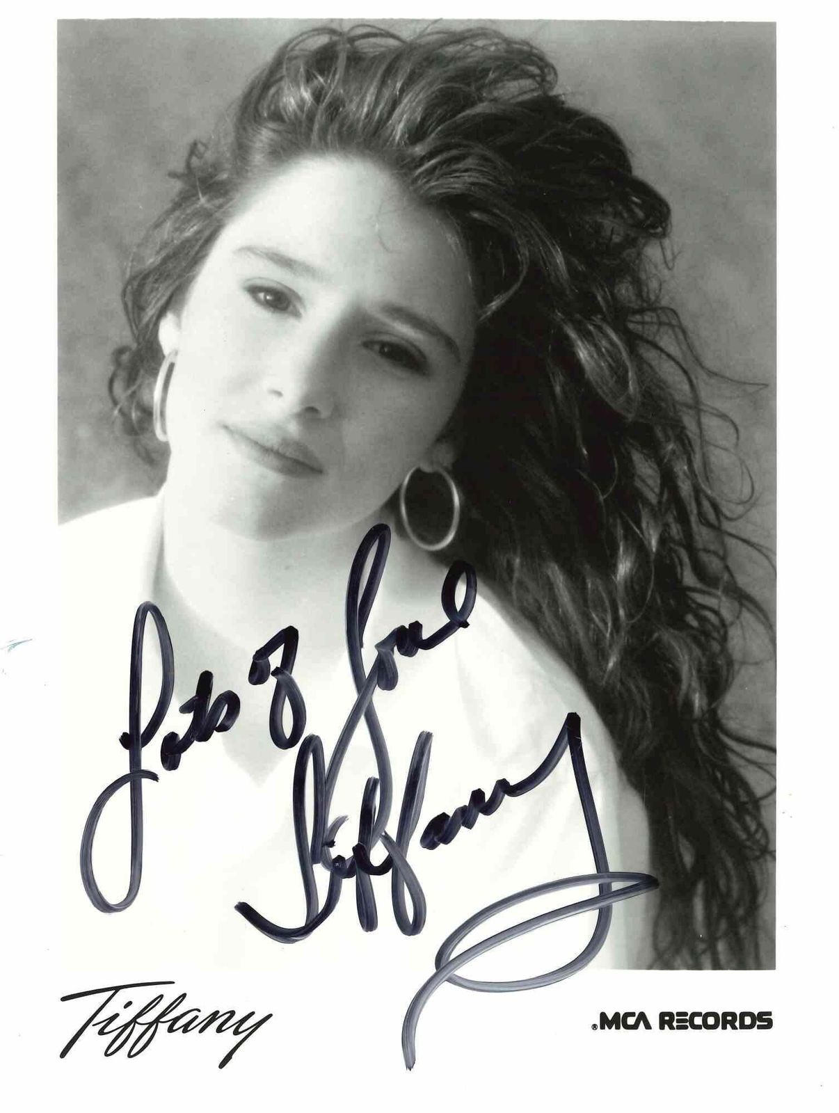 Unknownautographed Portrait Of Tiffany   Vintage Photo   1980s1980s