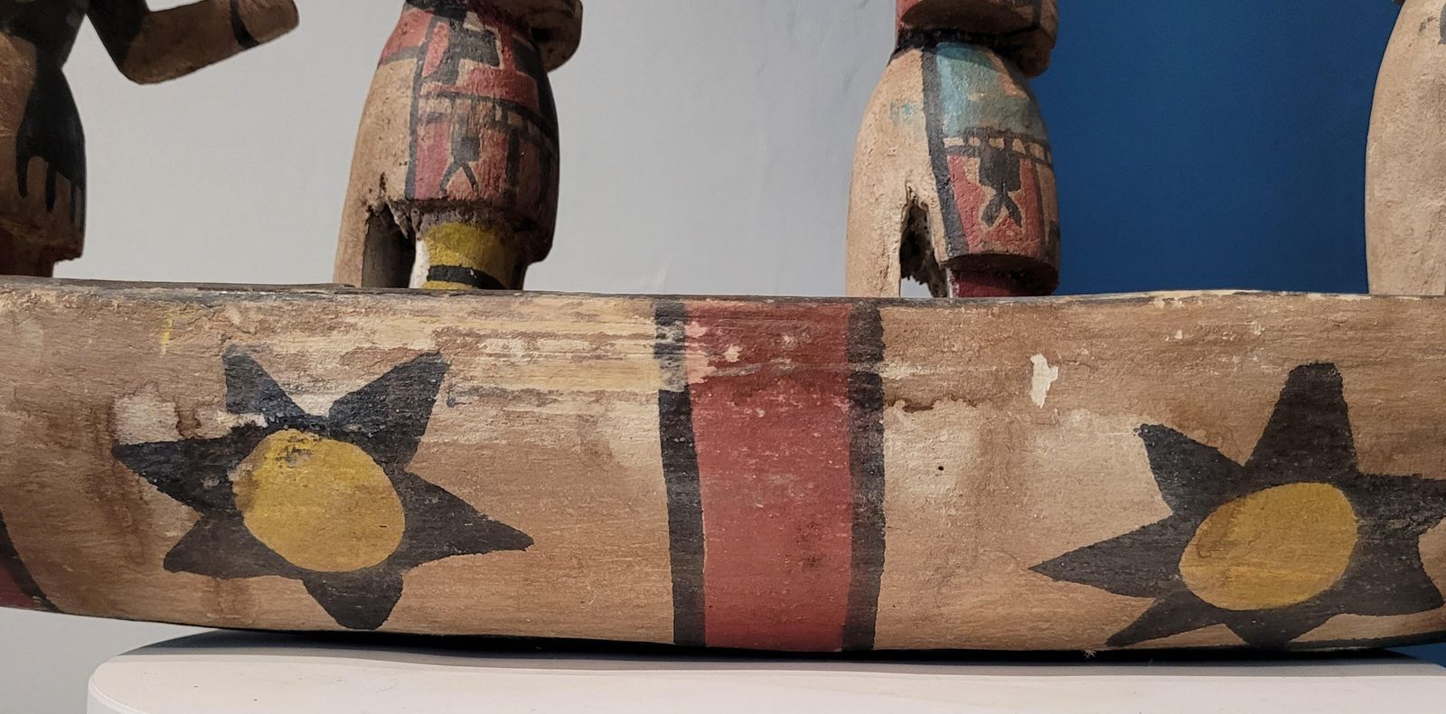 photo furniture Hopi Craftsmen, Group Of Four Native North American Hopi Katsina (Kachina) Dolls In Canoe..