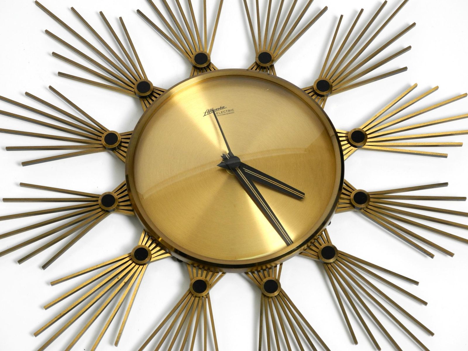 Original 1950s Sunburst Wall Clock By Atlanta Made Of Brass And Battery Operated photo 797.0