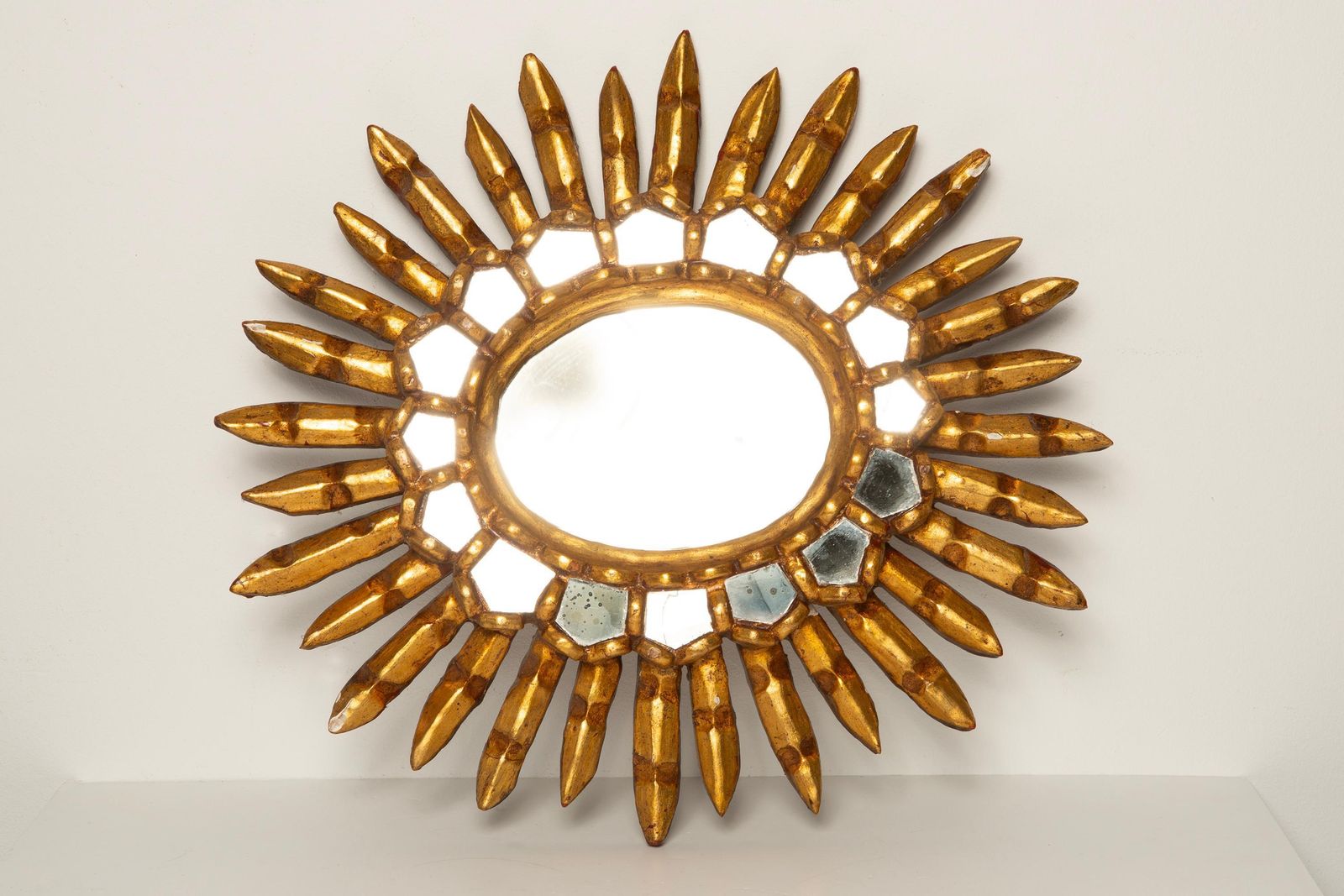 Mid Century Unique Modern Gold Italian Sunburst Mirror, Giltwood, 1960s photo vinterior
