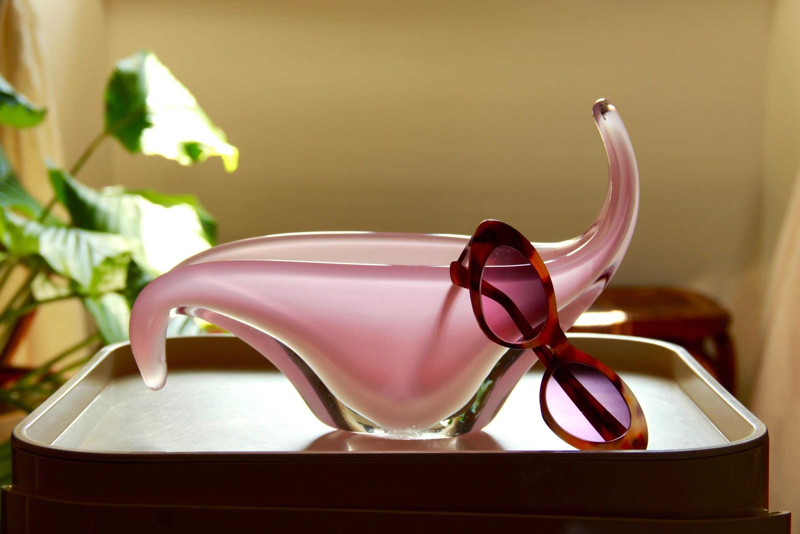 Gaura, Vintage Pink Murano Vase / Catchall / Bowl, Italy, 1970s photo 326.0