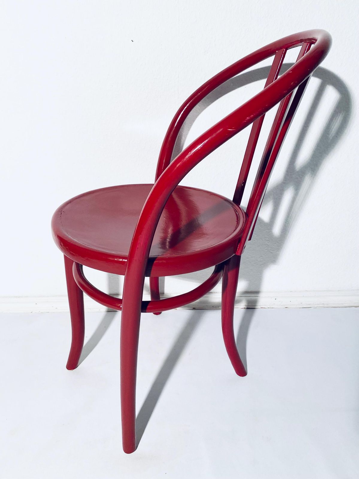 Thonet Bentwood Set Of Two Antique Red Wooden Bistro Chairs / Vintage Decor Furniture photo buy