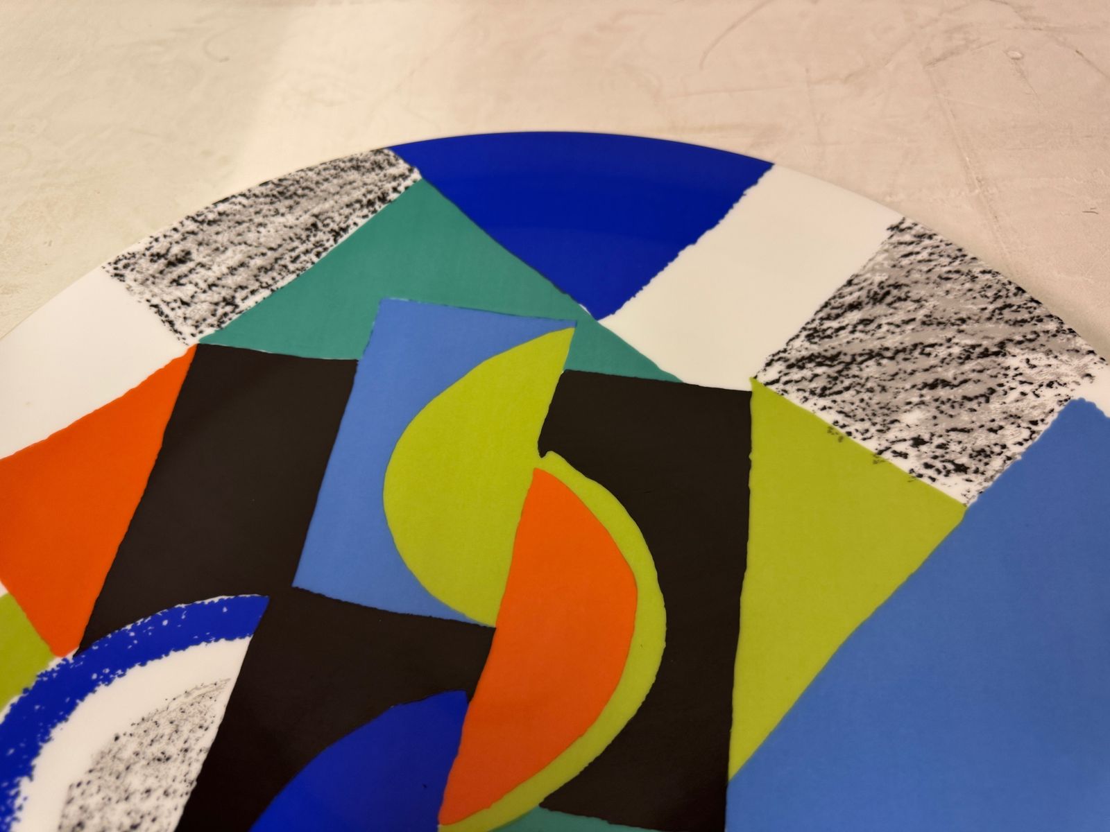 Sonia Delaunay For Artcurial, Rythmes Circulaires, Limited Edition Porcelain Plate, France photo vintage