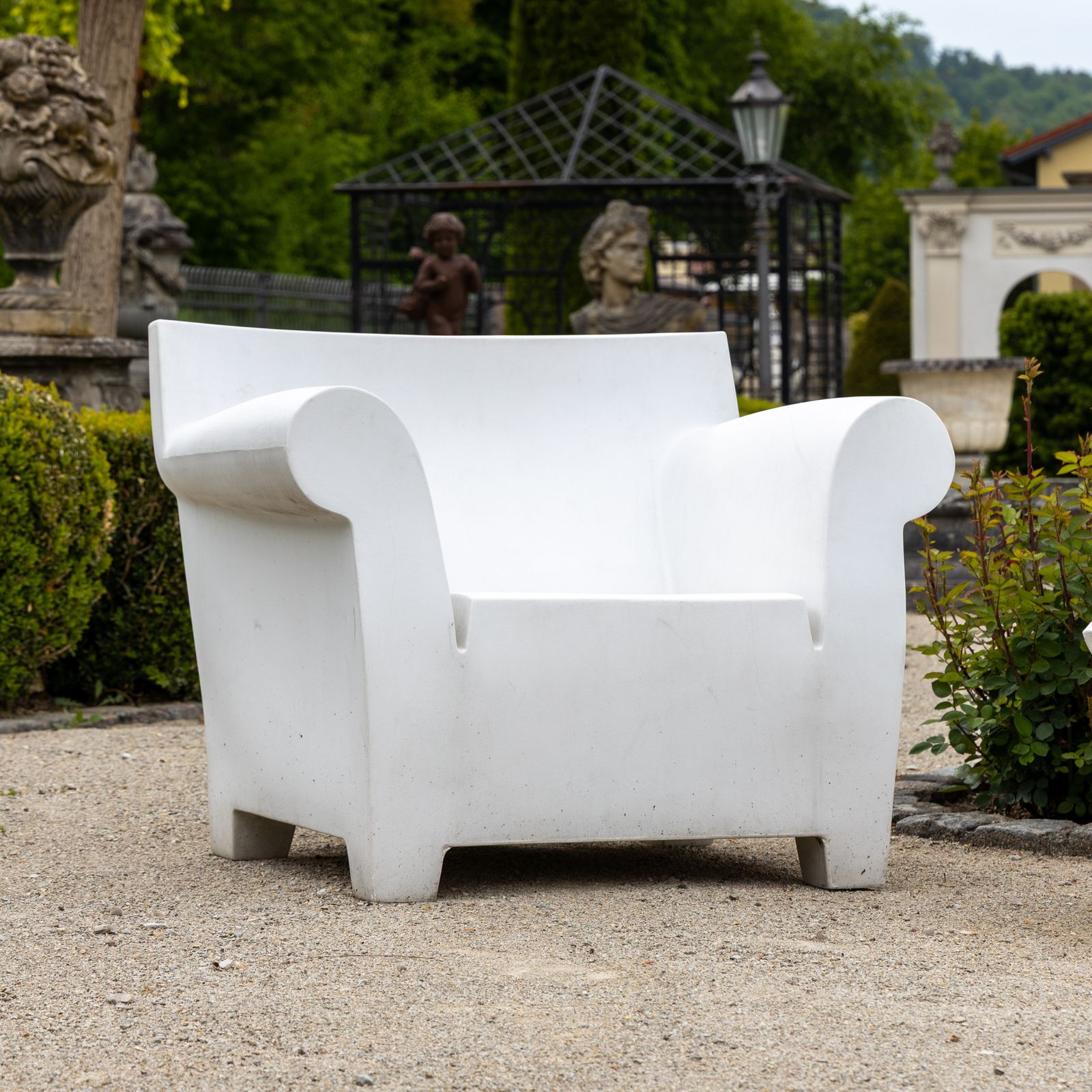 "Bubble Club" Buitenmeubelset Van Philippe Starck Voor Kartell photo for sale