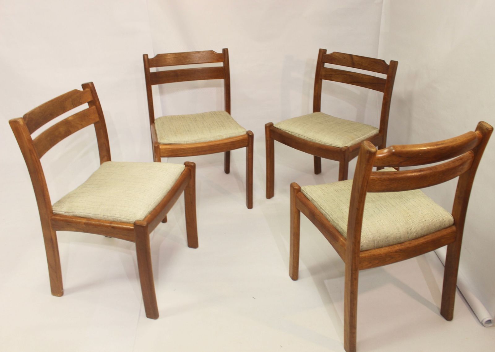 Set Of 4 Dyrlund Chairs From The 60s In Teak photo Furniture