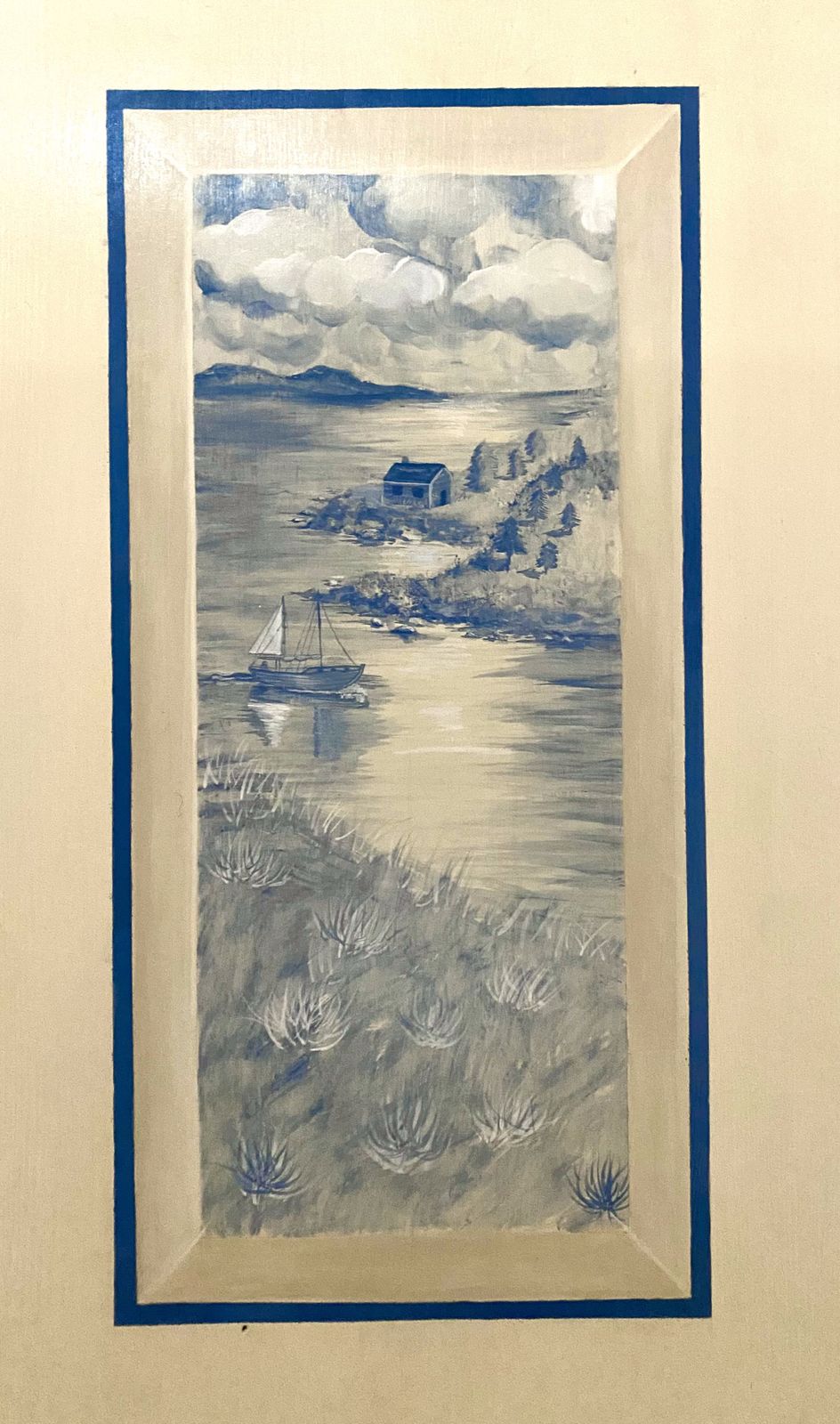 photo vinterior Hand Painted Swedish Folk Style Chinoiserie Vintage Cupboard