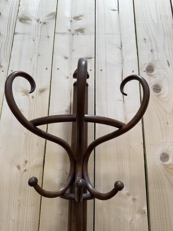 Portemanteau   Perroquet Thonet En Bois Courbé photo Furniture