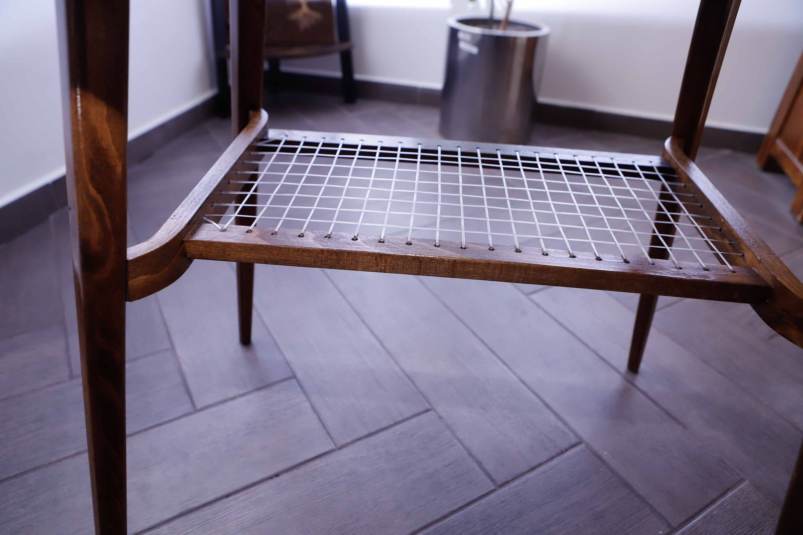 Brussels Style Retro Table With Woven Shelf – Dřevopodnik Holešov, 1960s photo vintage