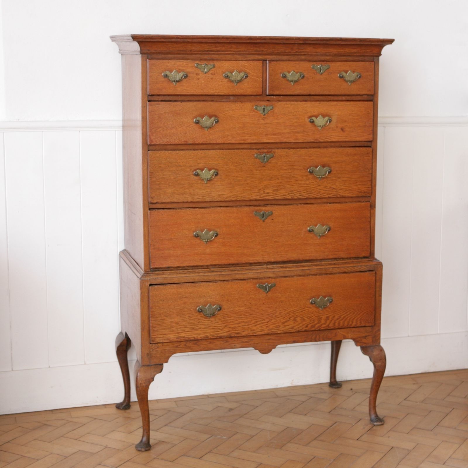 Provincial C18th Oak Chest On Stand. photo vinterior