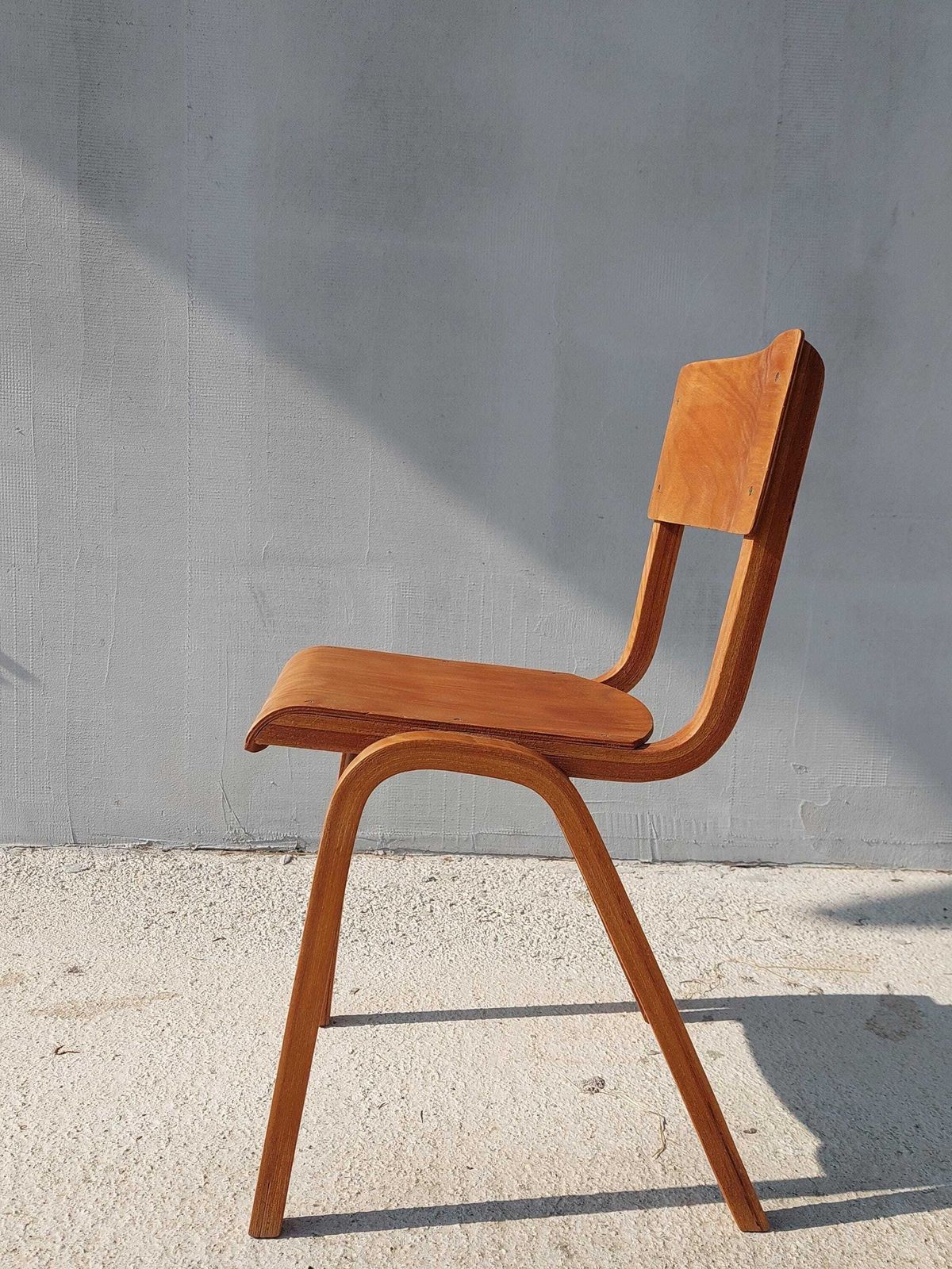 Mid Century Children's Chair, Kid's Chair, Beech Wood, Anatomical Chair, Kid's Room, 1970s photo vinterior