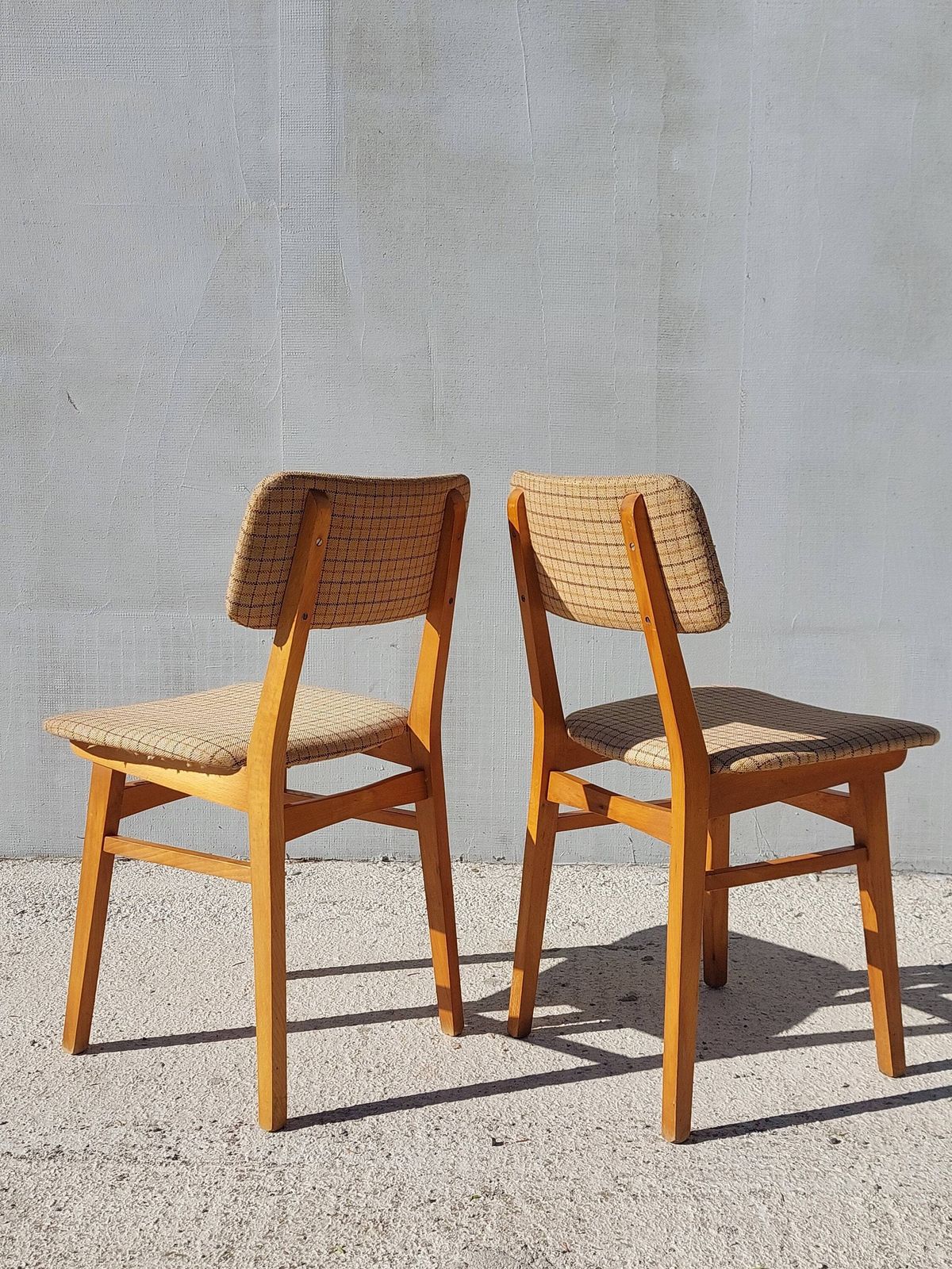 Retro Chair / Retro Dining Chair / Retro Furniture / Retro / Mid Century Modern / Mid Century Modern Chair / 70's photo Furniture