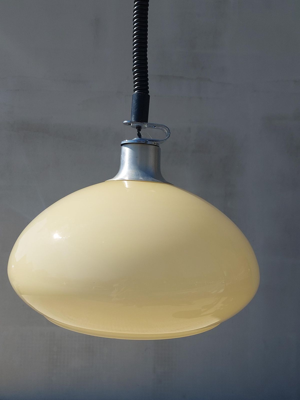 Retro Pendant Light / Retro Ceiling Light / Retro Lighting / Ufo Pendant Light / Space Age /Space Age Pendant Lamp / Mcm Pendant Light /70's photo 383.0