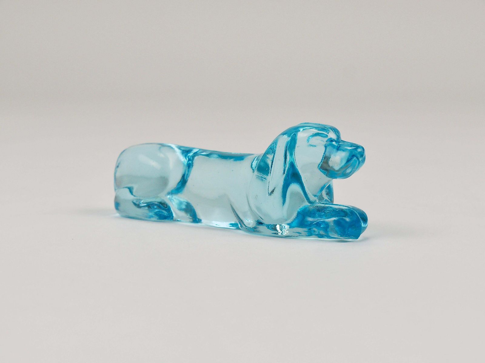 6 French Art Deco Dachshund Basset Hound Knife Rests, Light Blue Glass, 1930s photo vintage