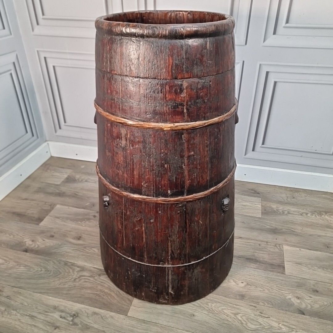 photo vintage Antique Solid Wood Butter Barrel Plant Stick Umbrella Stand Chinese Baby Warmer
