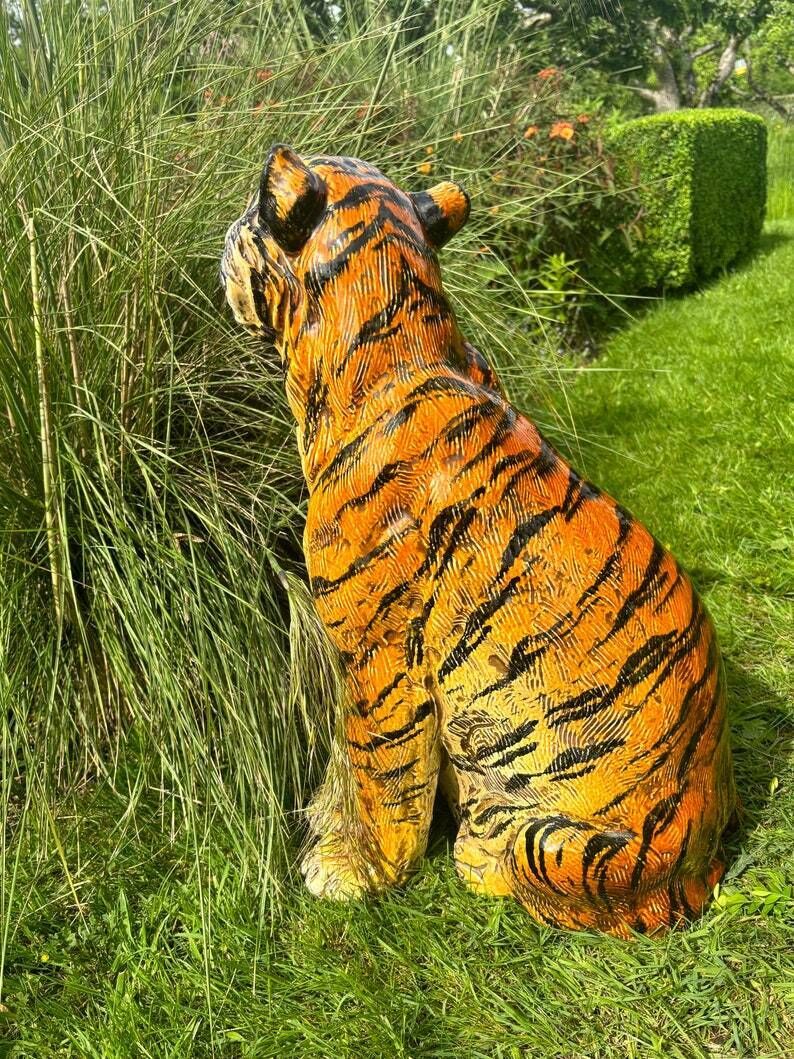 Vintage Mid Century Modern Hollywood Regency Italian Ceramic Tiger Statue / Sculpture photo vinterior