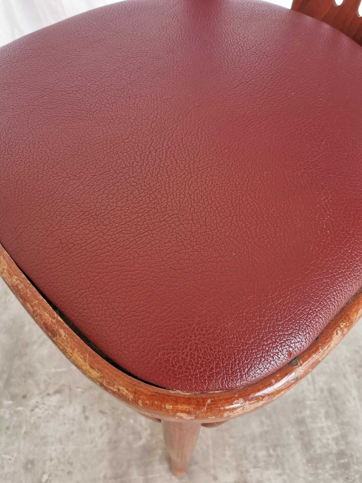 Vintage Bentwood Dining Chair With Fan Backrest / 1970s / Thonet Style / Dark Wood Frame And Faux Leather Seat / Irish Pub Style photo 209.0