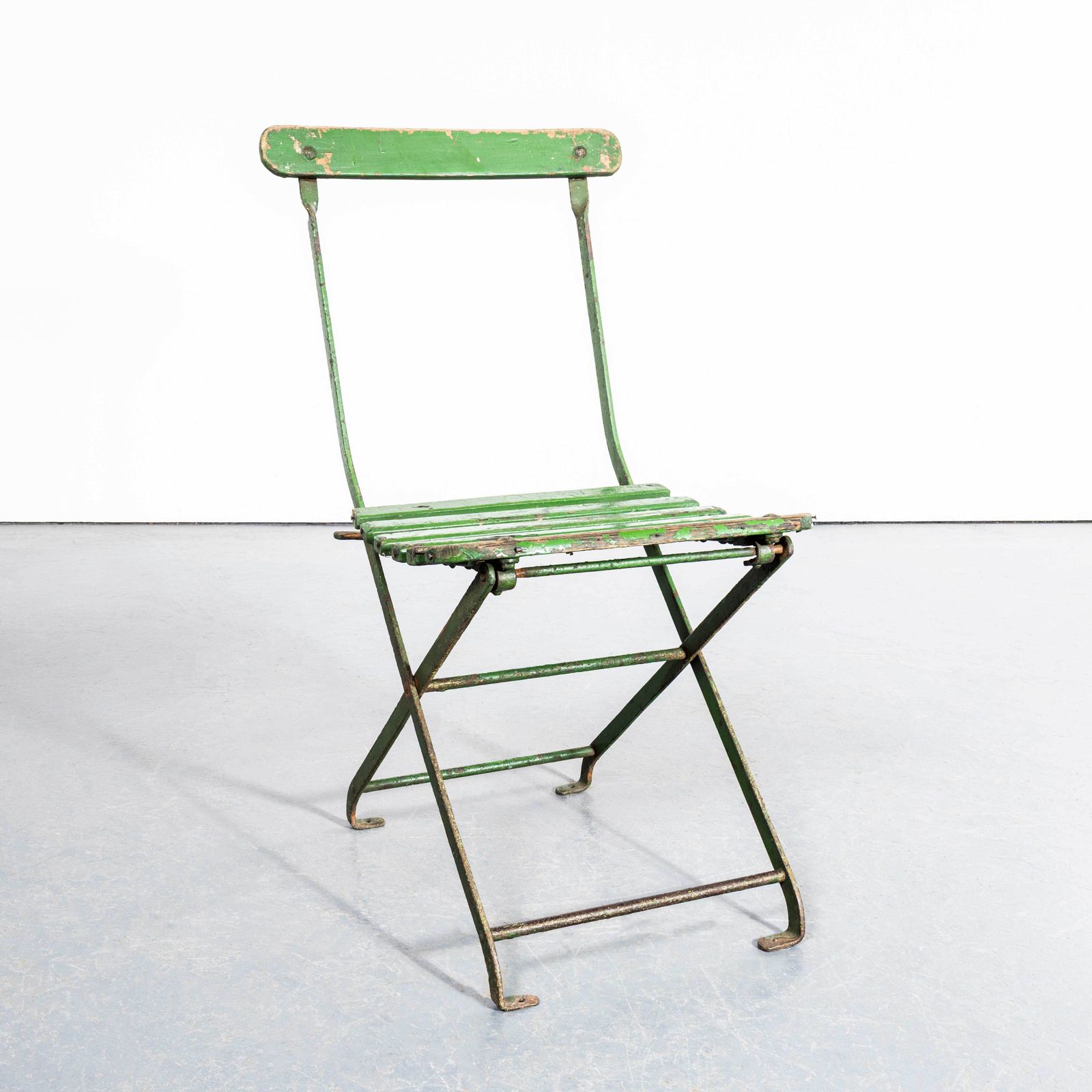 photo furniture 1950's Original English Pavilion Dark Green Folding Chairs   Set Of Four