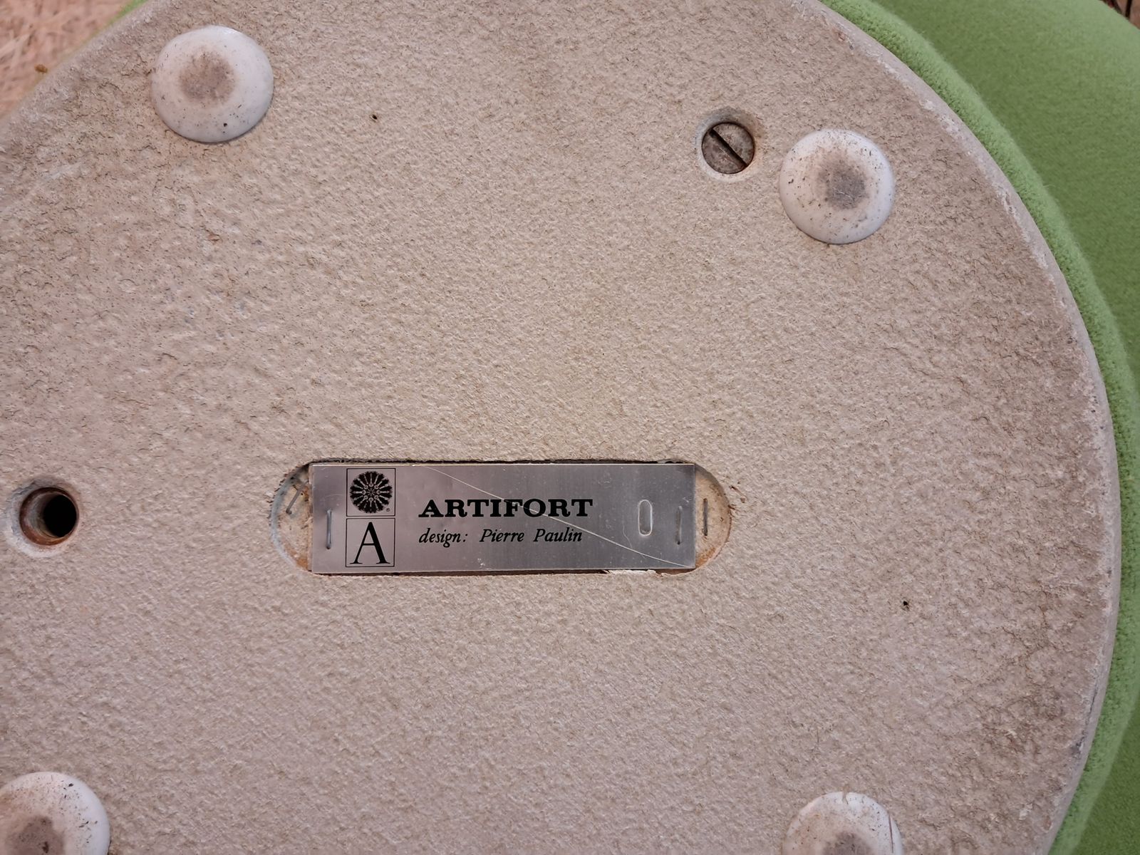 Mushroom 560 Artifort, Chair And Hocker photo vintage