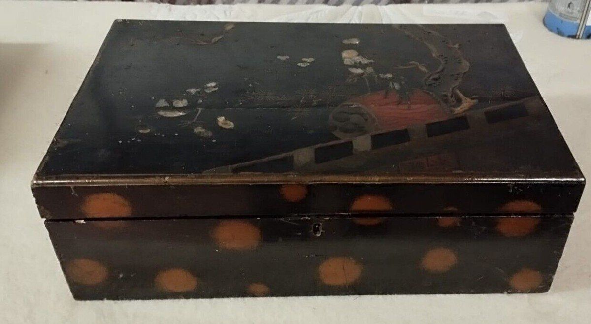 Napoleon III Painted Wood Casket With Chinoiserie And Mother Of Pearl Inlays photo Home Decor