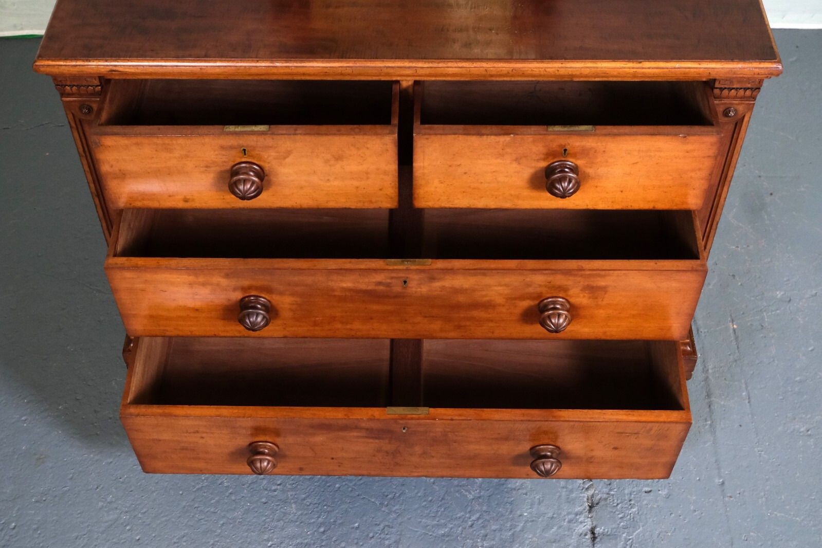 photo buy Brown Victorian Chest Of Drawers/ Dressing Table With Mirror & Drawers