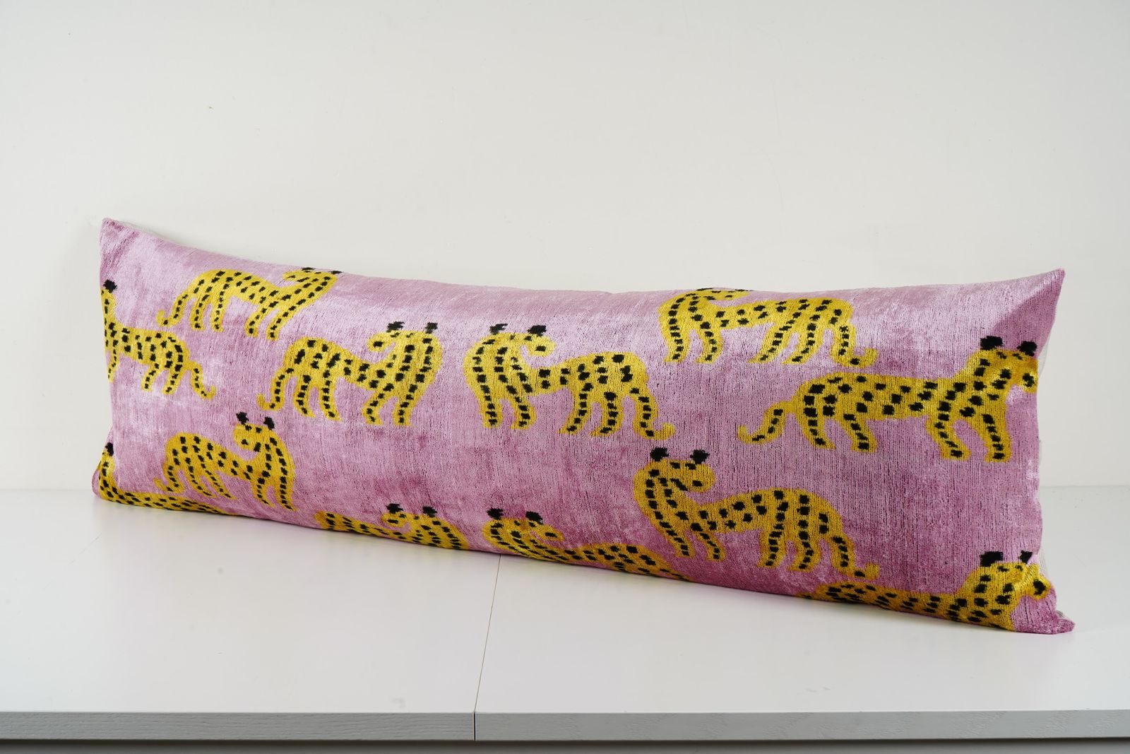 Pink Animal Ikat Velvet Bedding Pillow Case   Set Of Two Leopard Cheetah Animal Cushion Cover photo 135.0