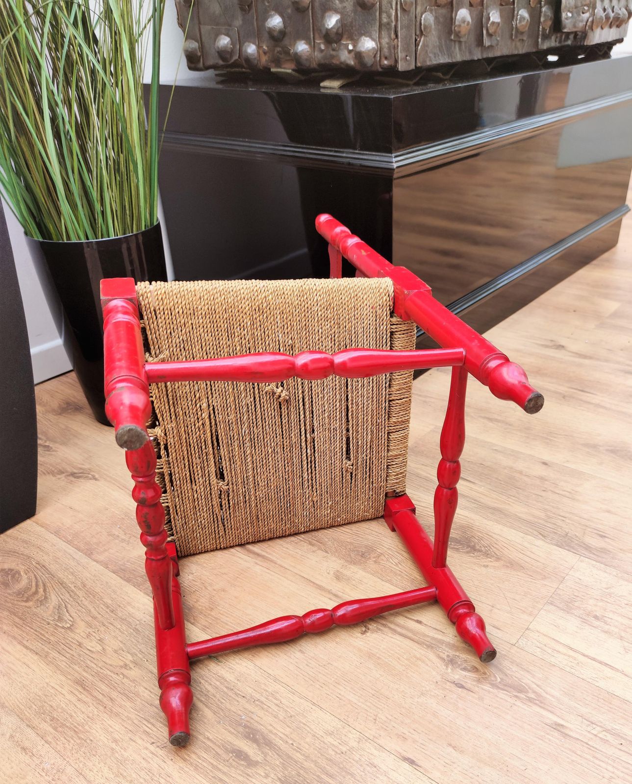 Italian Red Wood And Rope Rush Kids Children Chair With Disney Graphics photo buy