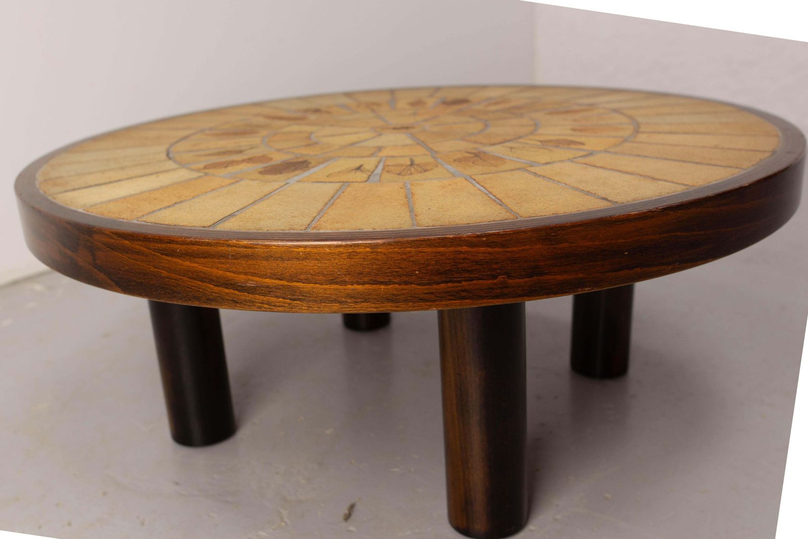 French Round Coffee Table With Ceramics In The Capron Style photo buy