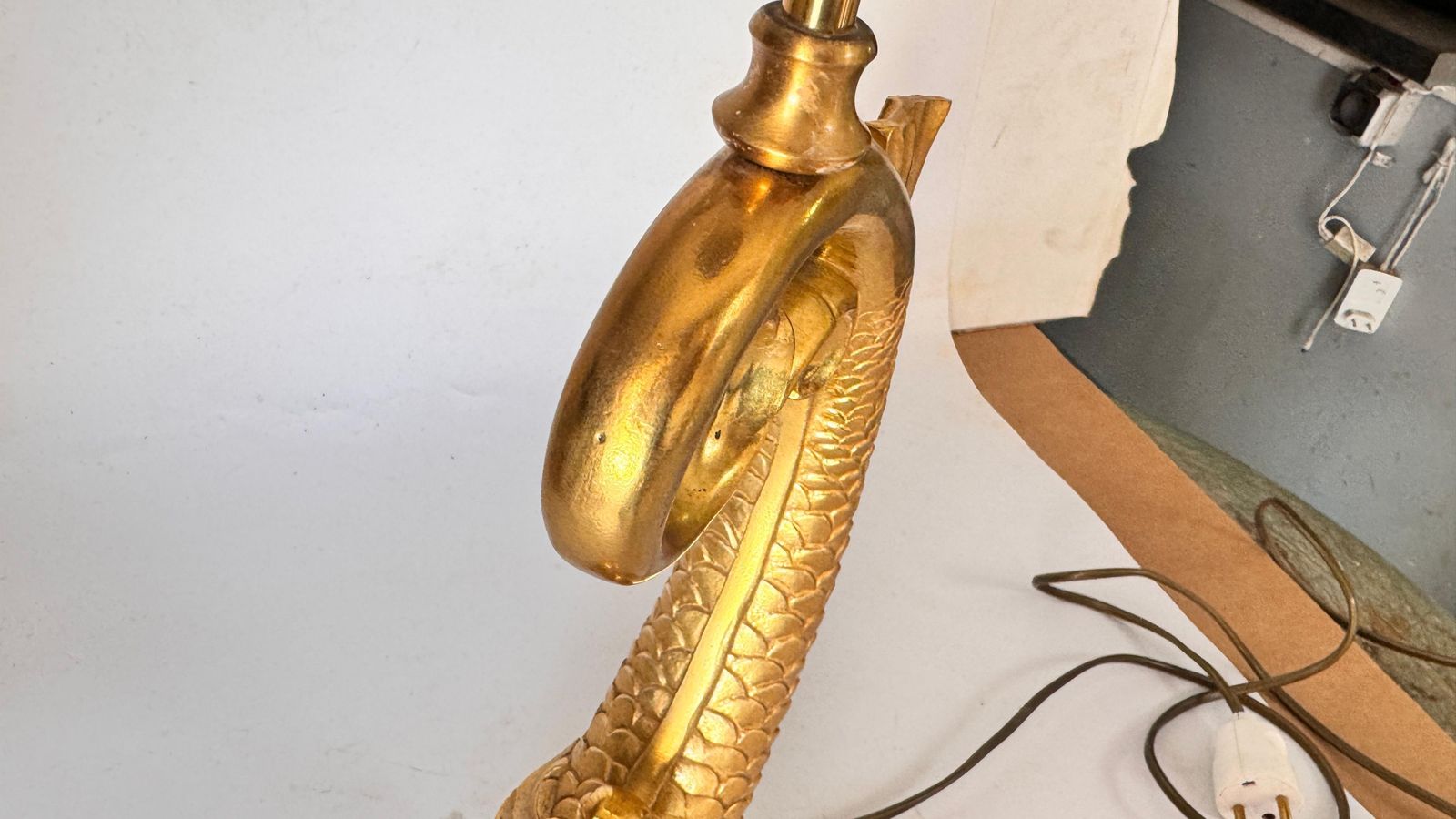 photo furniture Large French Brass & Gilt Metal Fish Table Lamp – 1970s