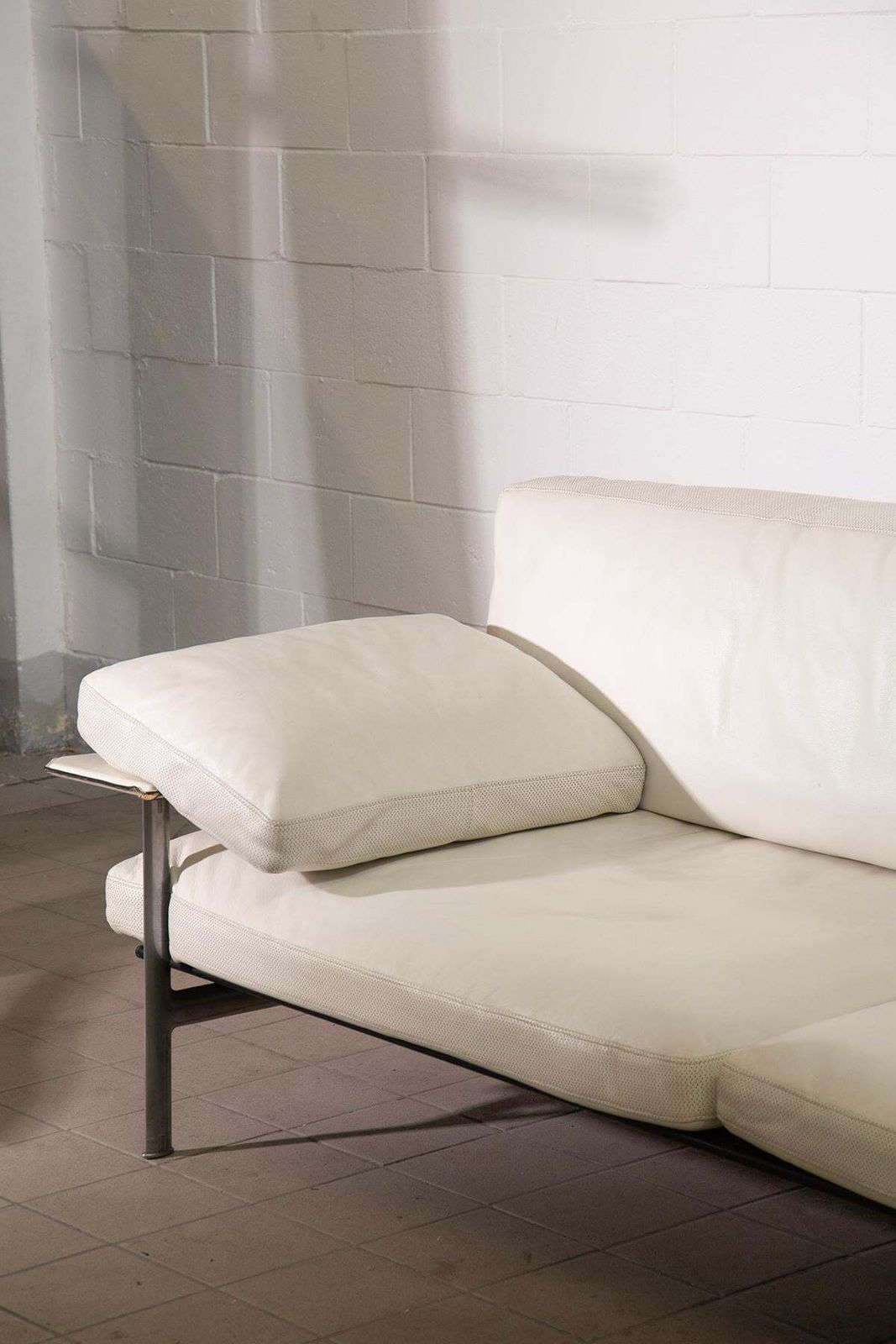 Diesis Sofa For B&B By Paolo Nava And Citterio In White Leather photo for sale