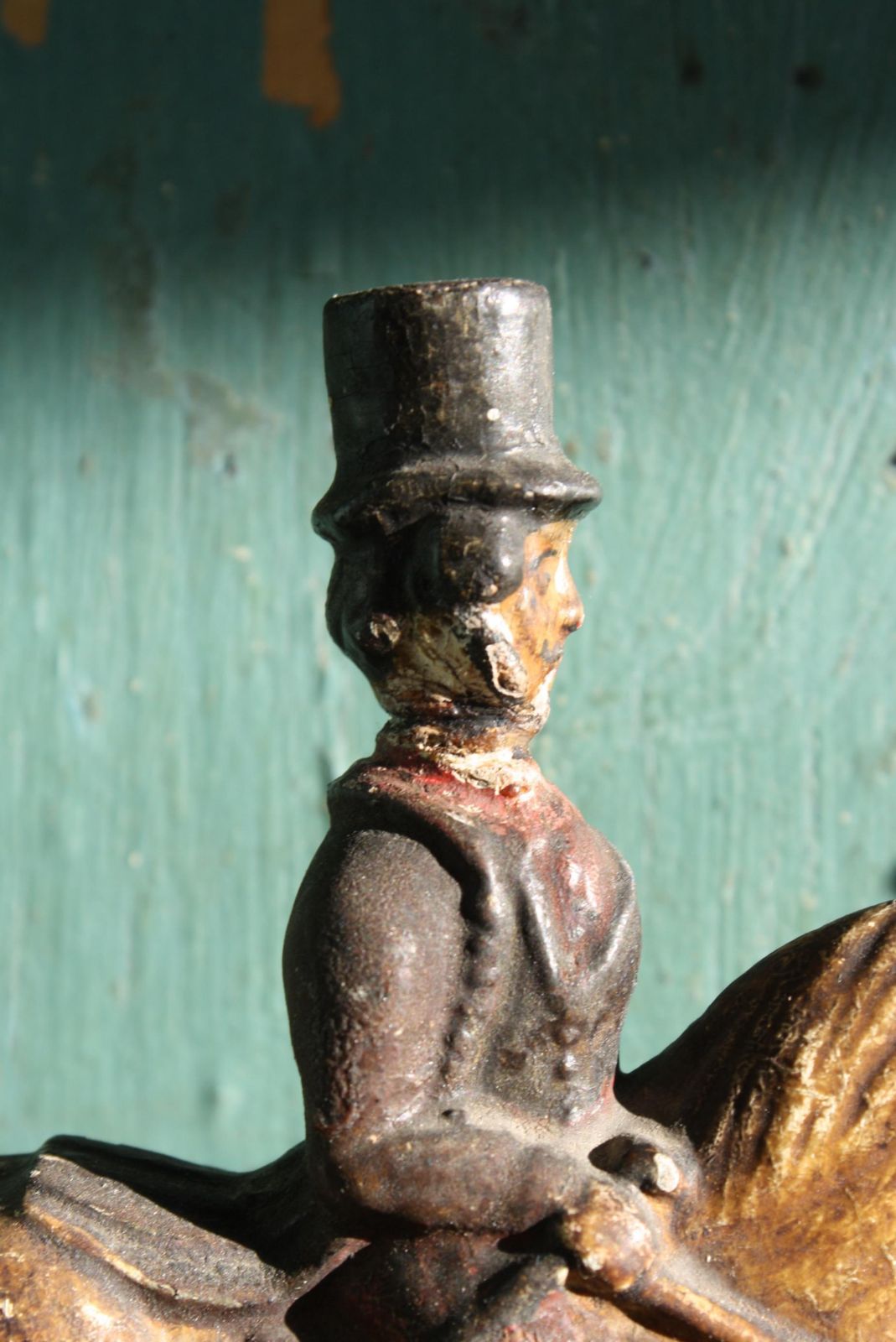 Circa 1850 Folk Art Carvings Of Queen Victoria & Prince Albert On Horseback photo vinterior