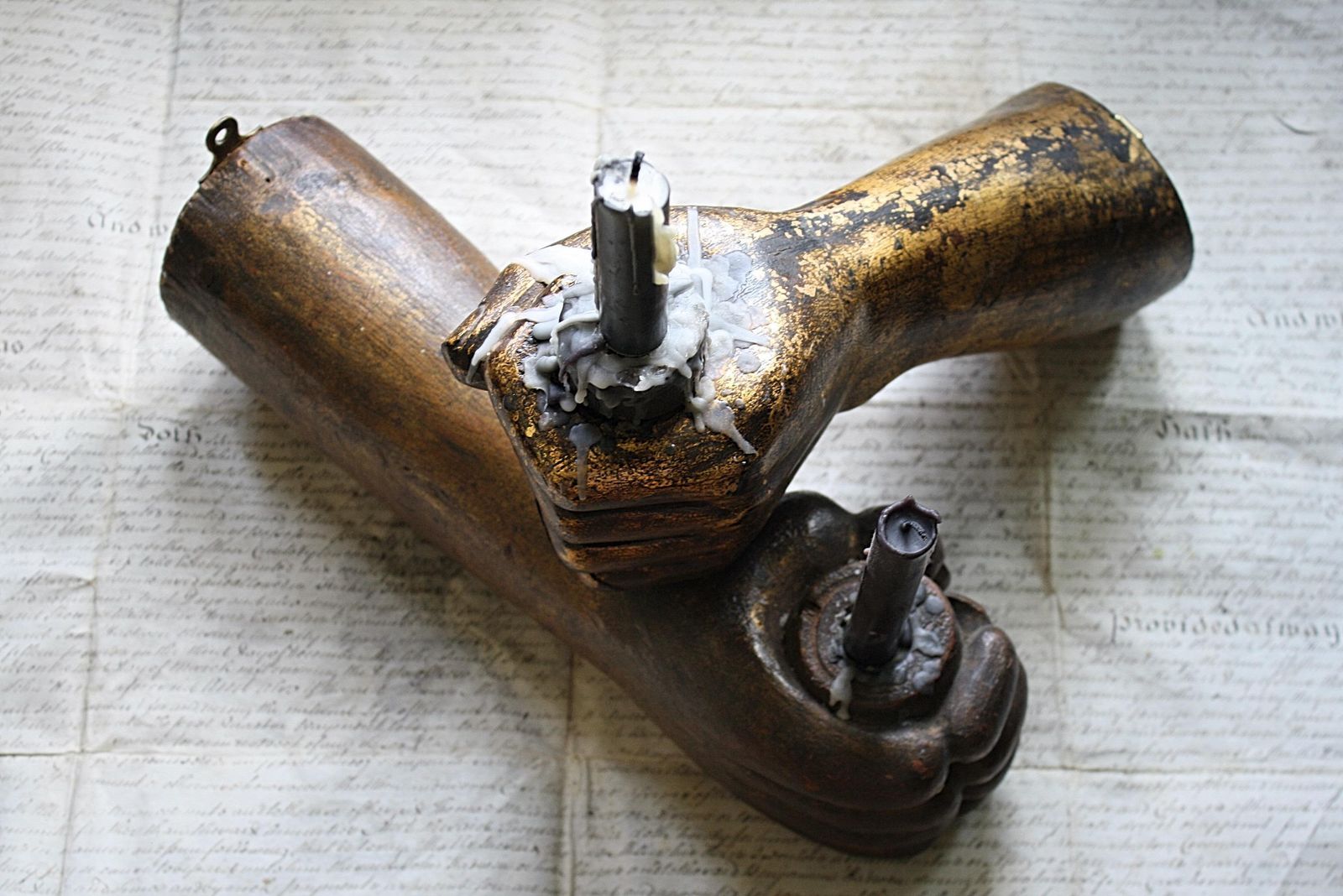 photo vinterior 18th Century, Carved & Gilt Wall Sconces Lion Paw, Human Fist Ship Flag Mount