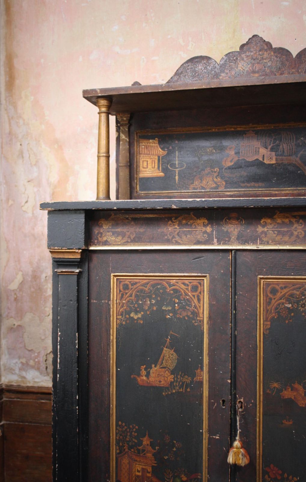 Regency 19th C Chinoiserie Country House Chiffonier Buffet Sideboard Cabinet photo for sale