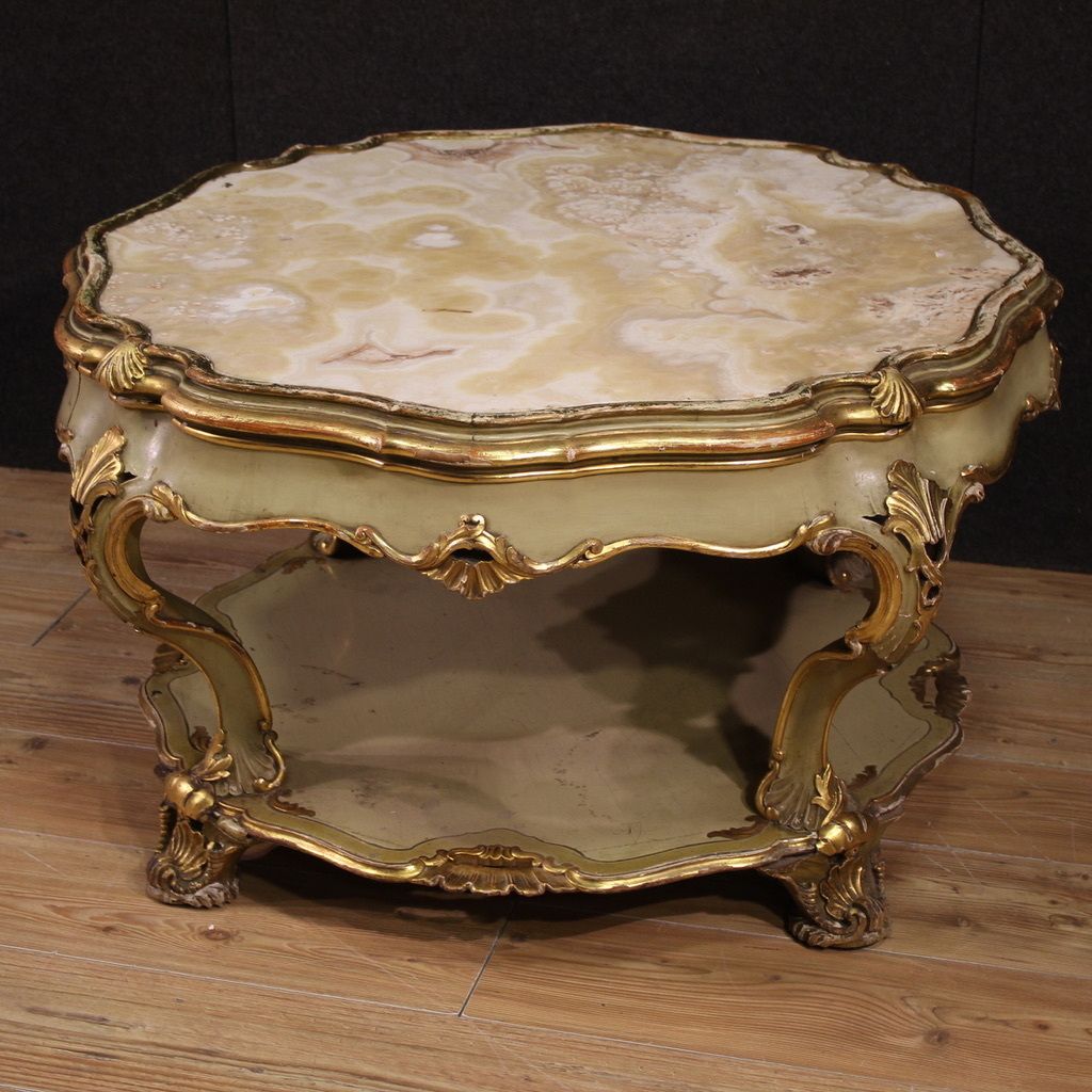 Venetian Lacquered Coffee Table In Louis XV Style From The 20th Century photo vinterior