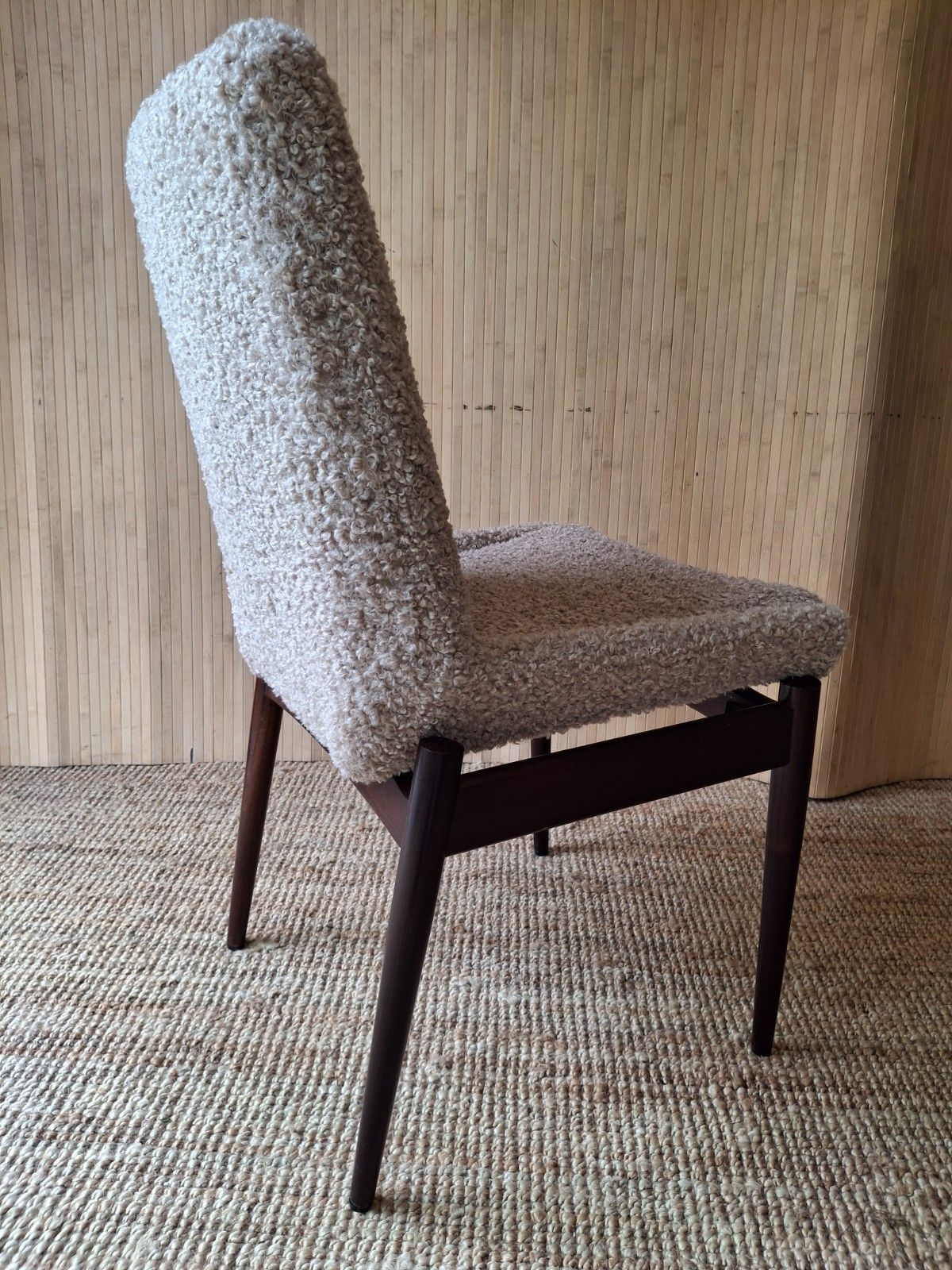 photo vintage Fab Vintage Mcm 1960s Rosewood Chair Robert Heritage Archie Shine Caramel Boucle