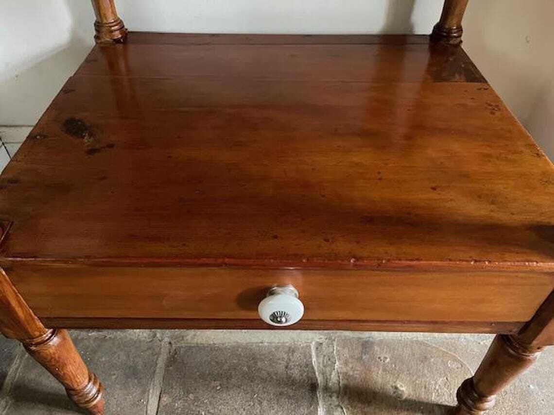 19th. Century Pine Washstand, 1800s photo vinterior