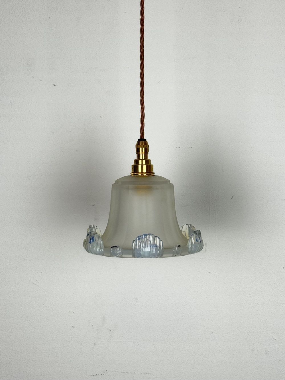 Frosted Glass Pendant Light With Vaseline Glass Detail (22586) photo vinterior