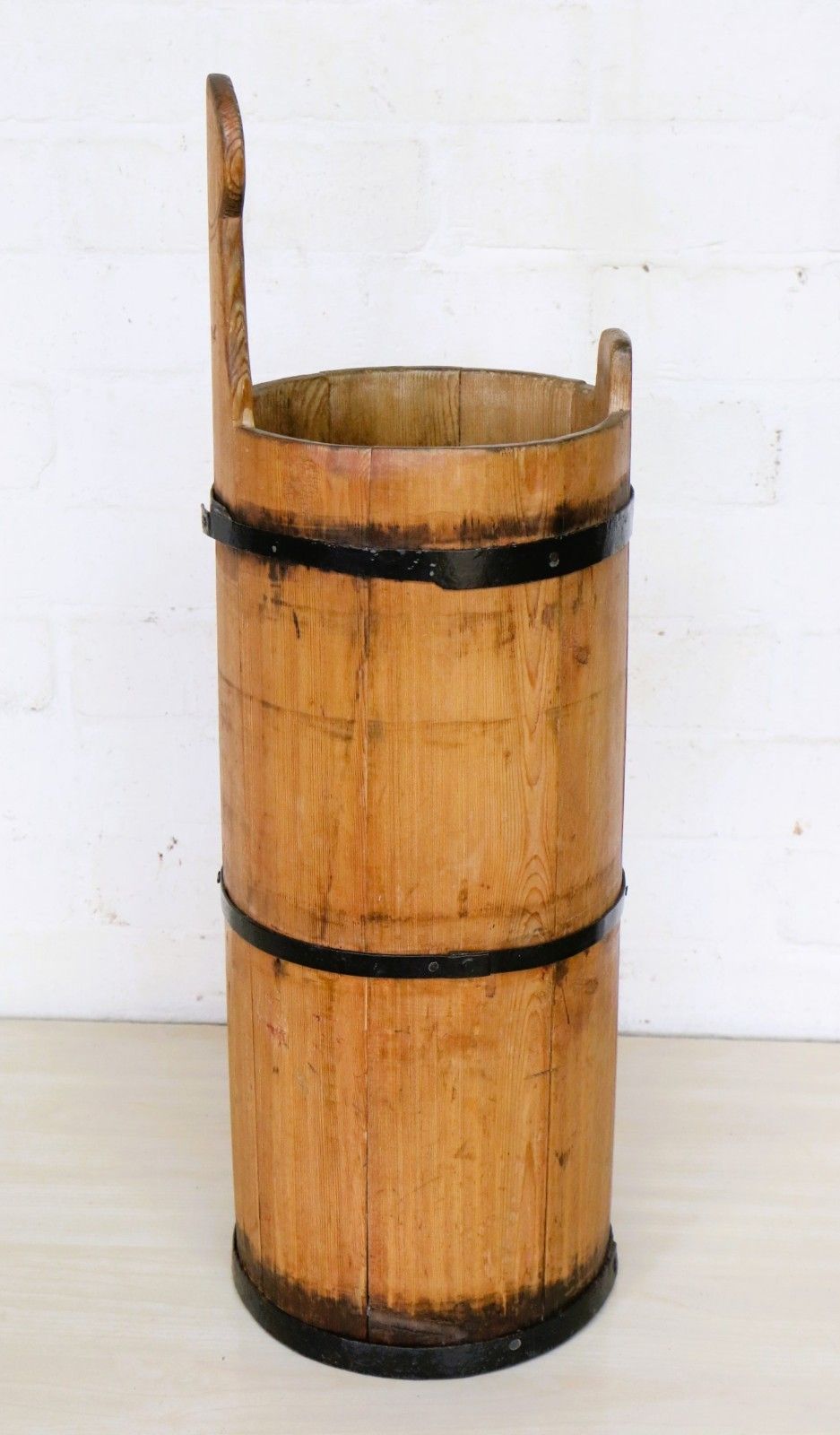 photo furniture Antique Wooden Butter Churn English Steel Coopered Decorative Wooden Stick Stand
