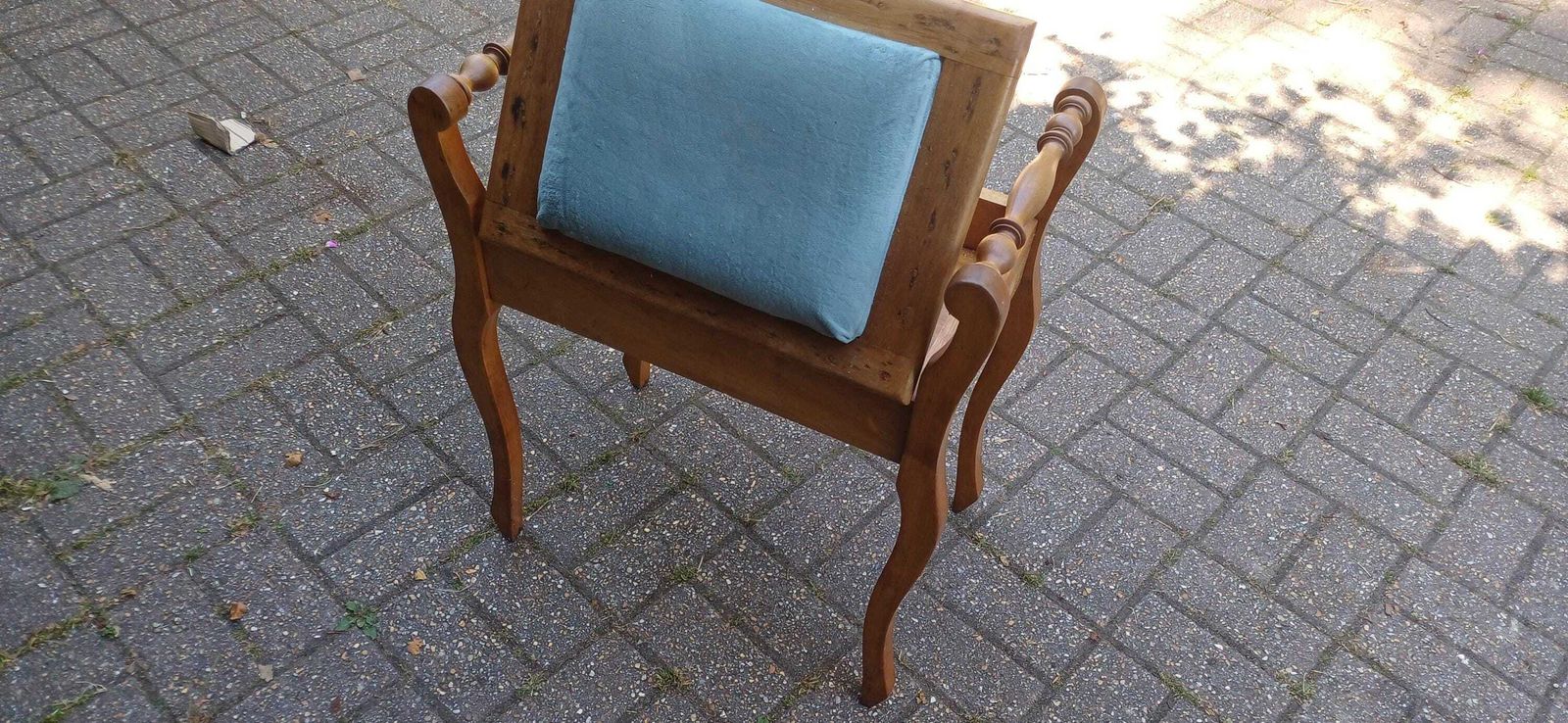 photo furniture Vintage Mahogany Upholstered Piano Stool Dressing Table Stool Blue Suede Seat Storage Antique Hall Seat Hand Stripped Unique Vanity Seating