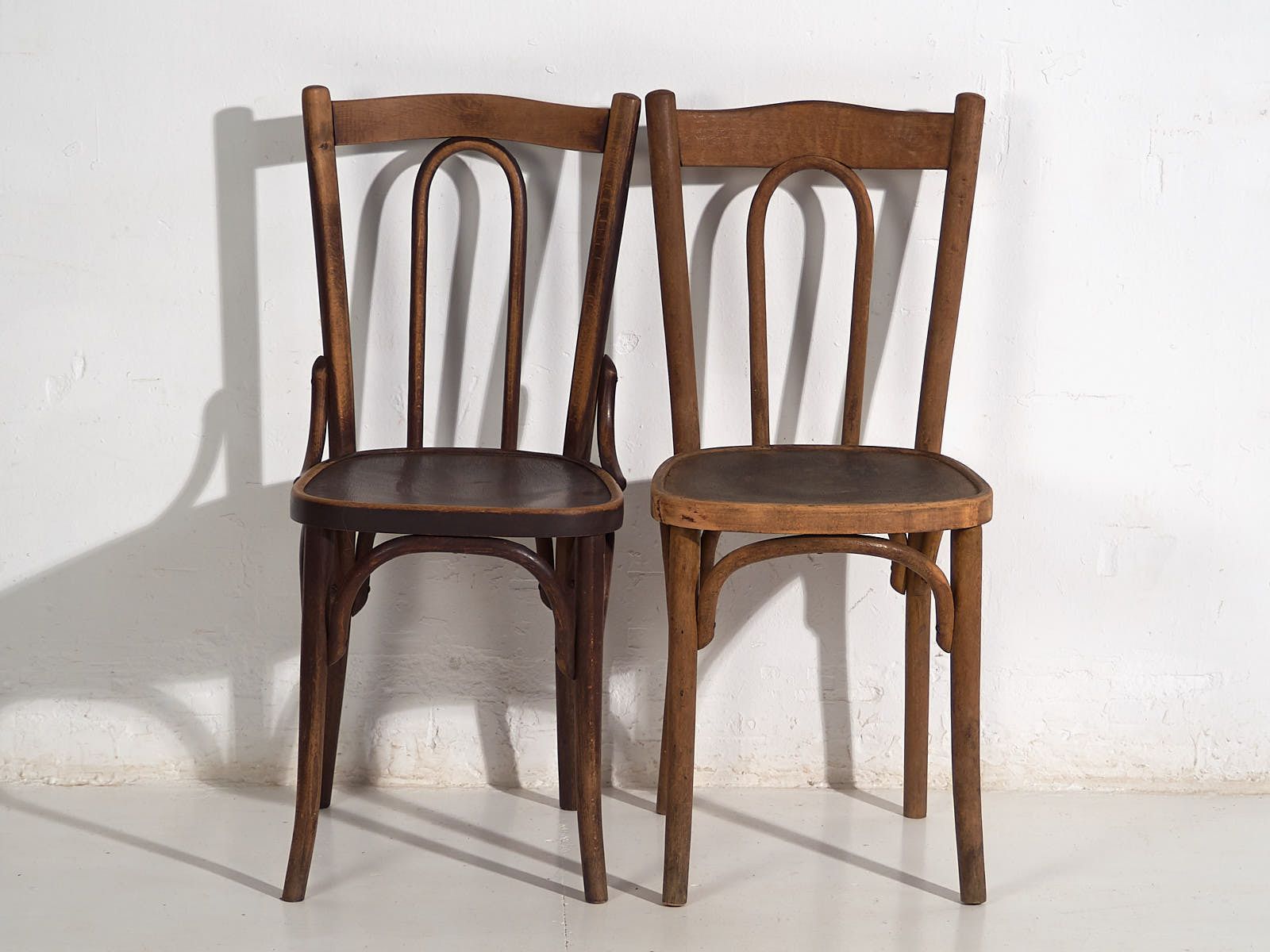 photo furniture Antique Dining Chairs (C.1920). Set Of 6 Pieces #2