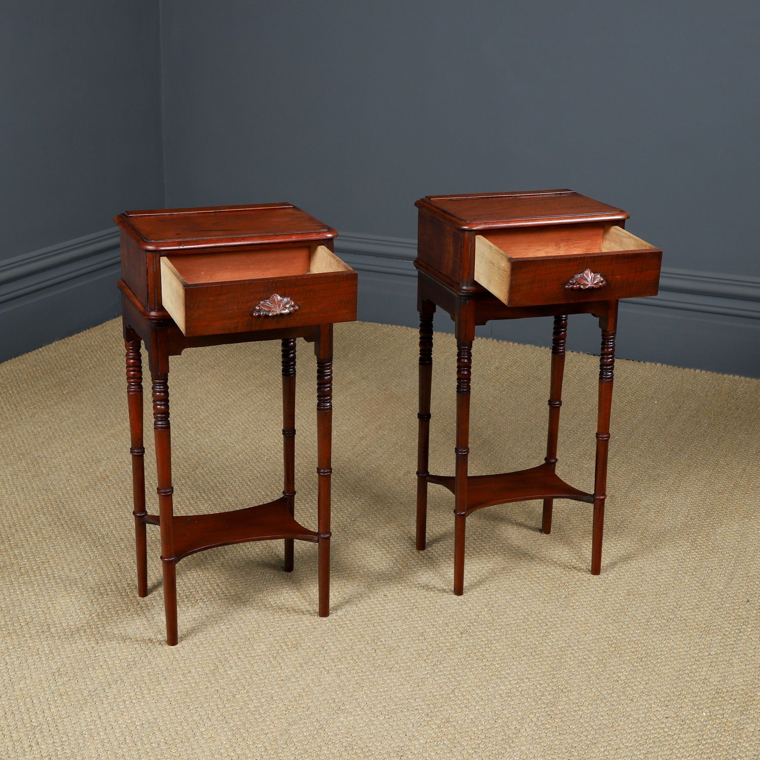 Small English Victorian Pair Of Mahogany Bedsides Tables / Nightstands / Chests / Cabinets (Circa 1840) photo vintage